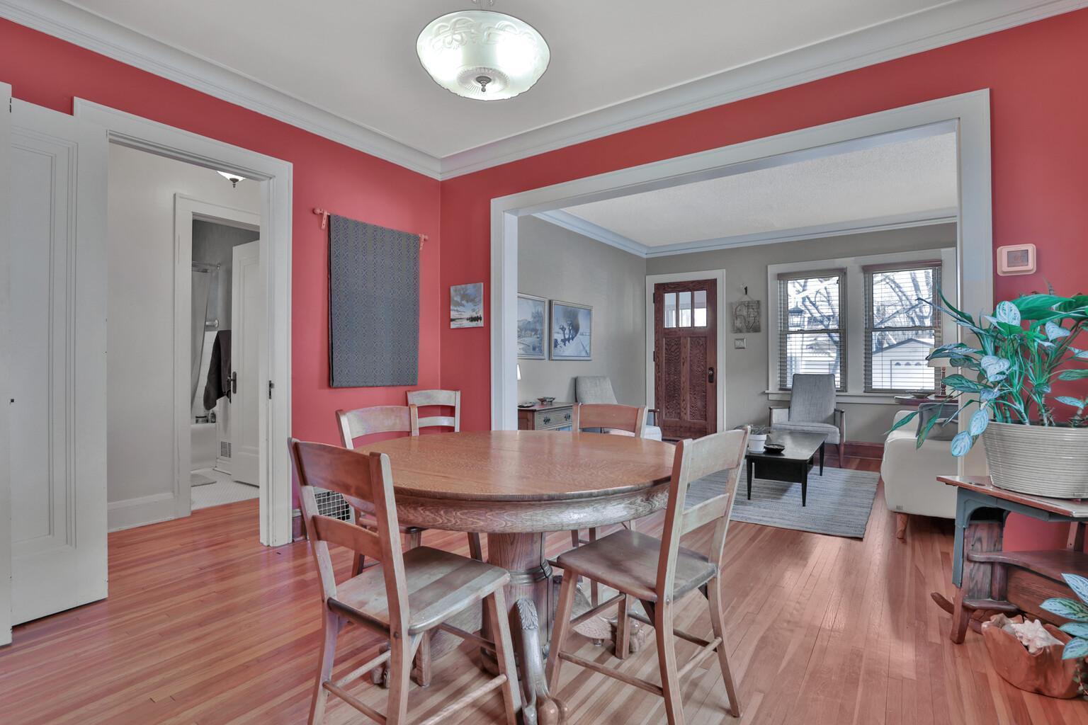 1469 Western Avenue N