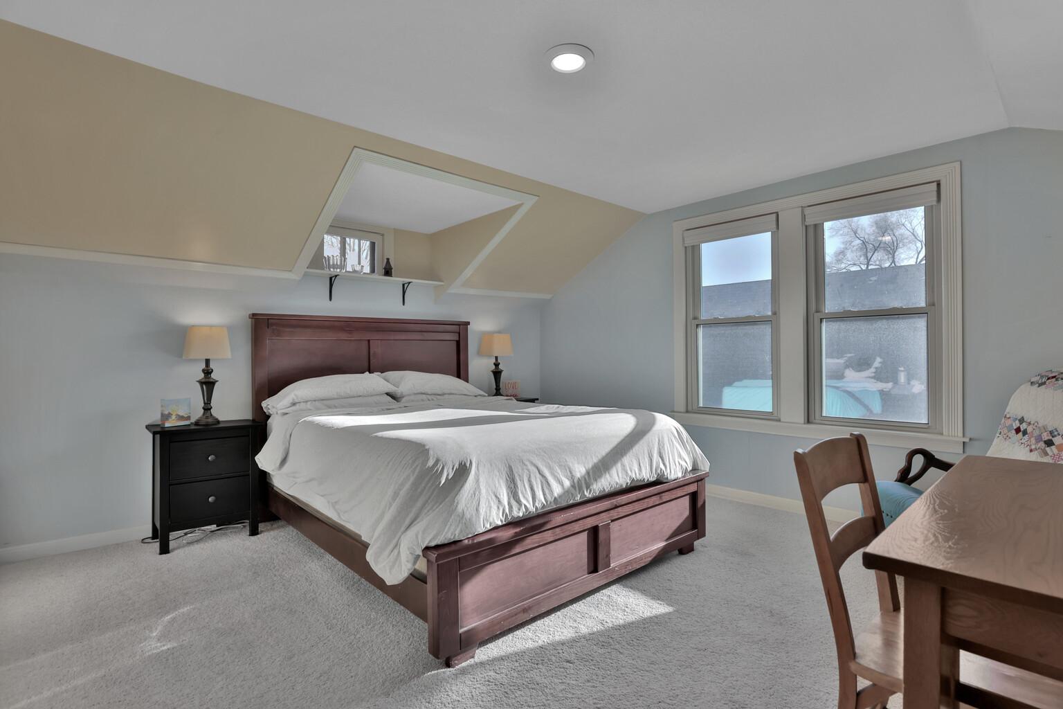 1469 Western Avenue N