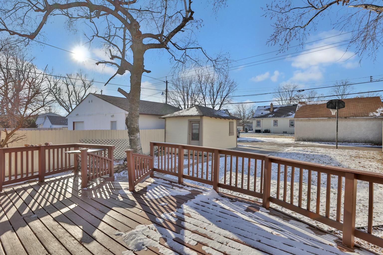 1469 Western Avenue N