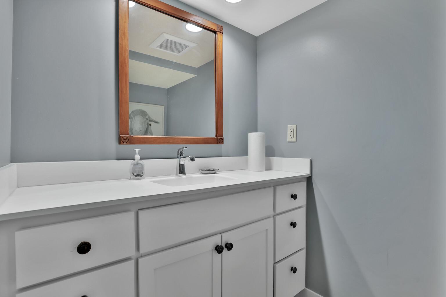 1469 Western Avenue N