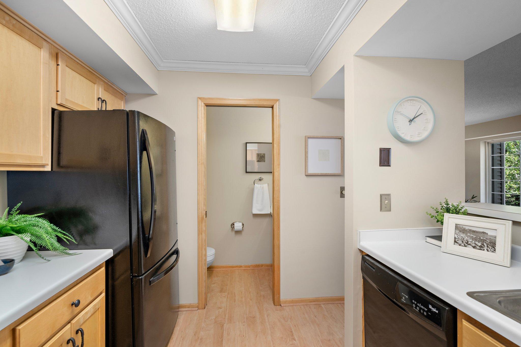 15625 24th Avenue N Unit: G