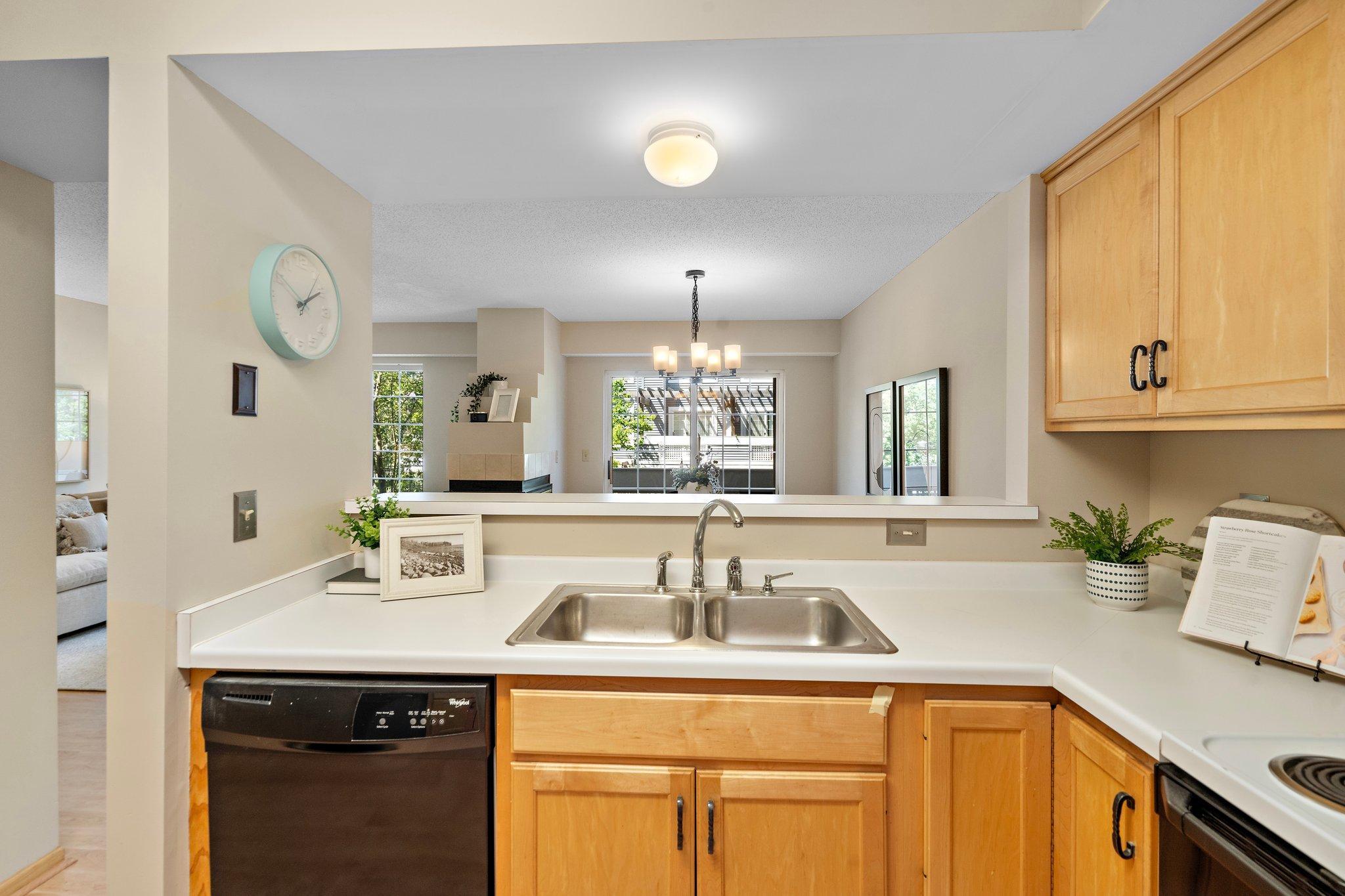 15625 24th Avenue N Unit: G