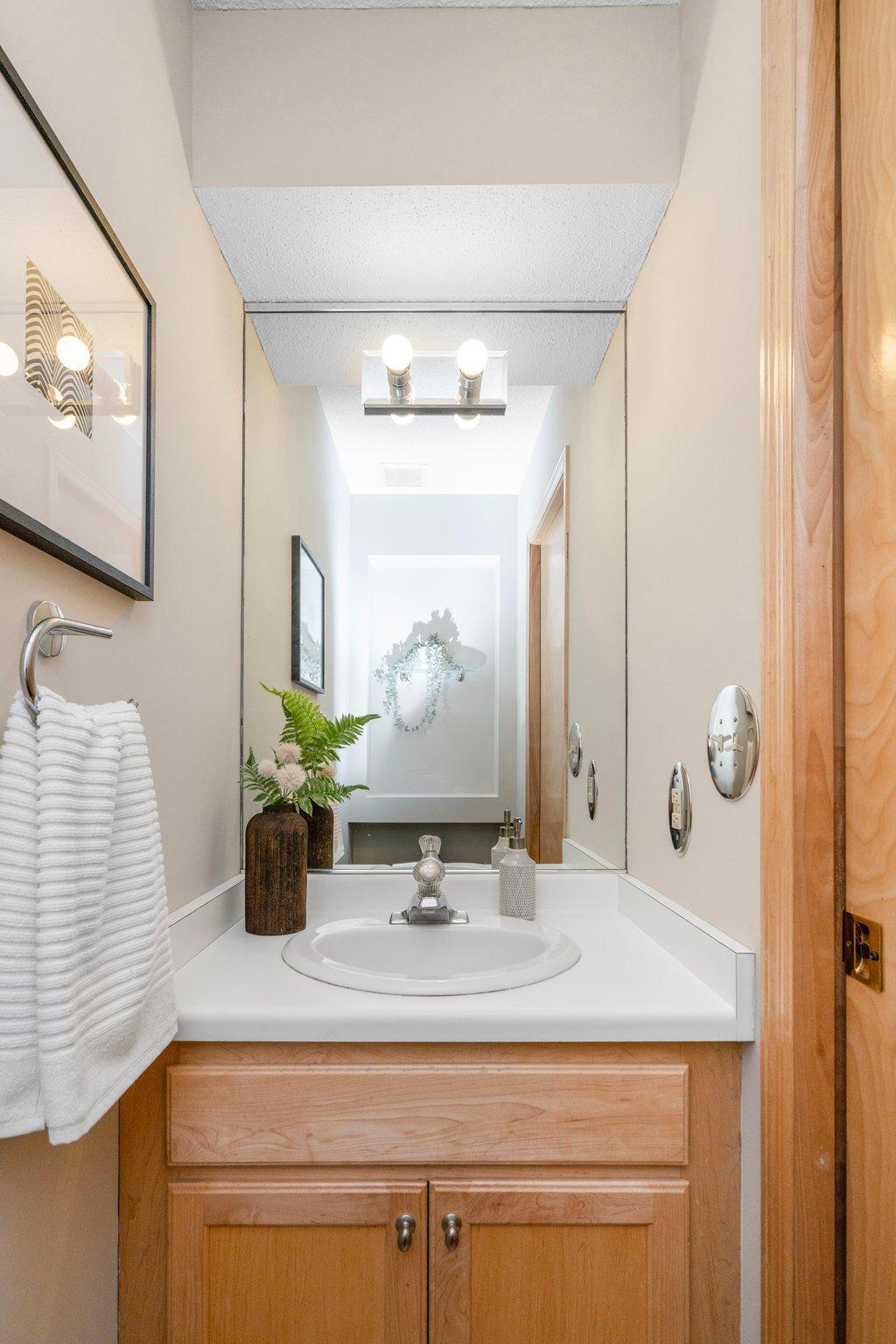 15625 24th Avenue N Unit: G