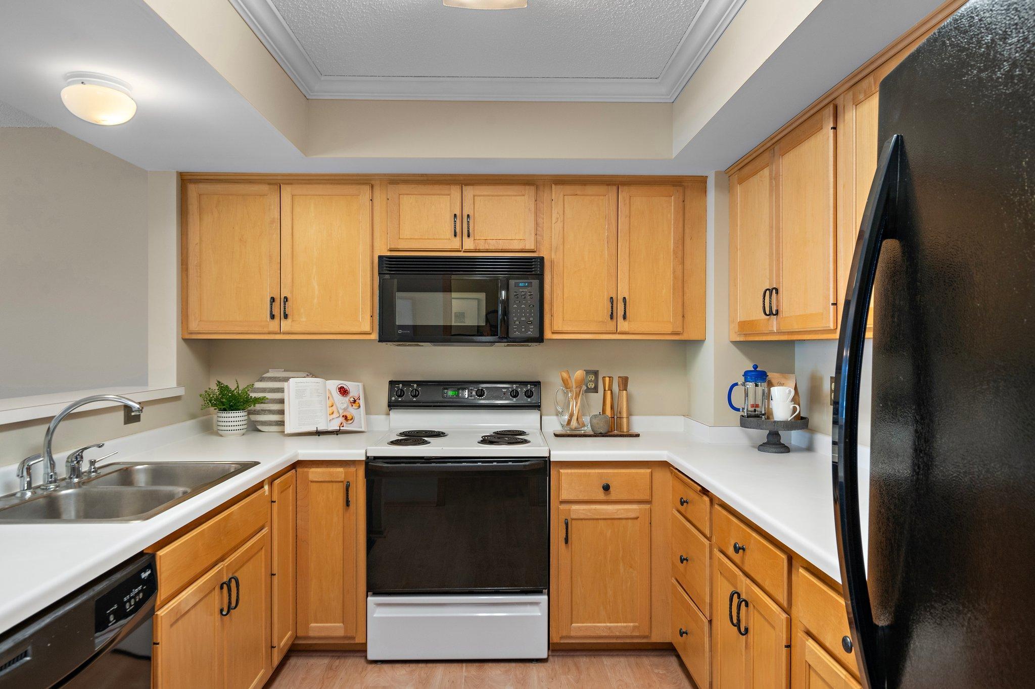 15625 24th Avenue N Unit: G
