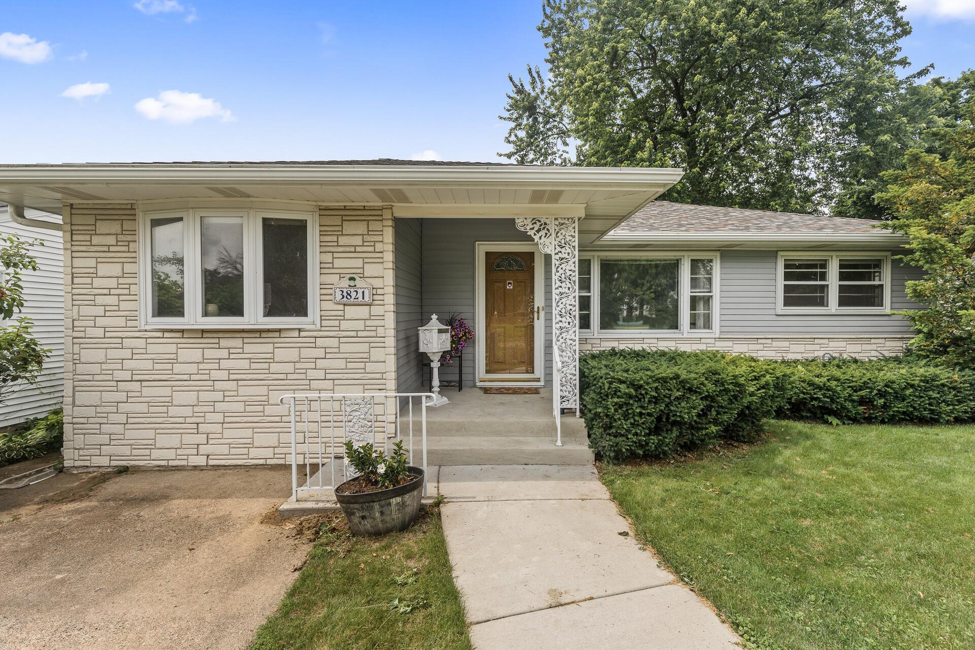3821 Scott Avenue N