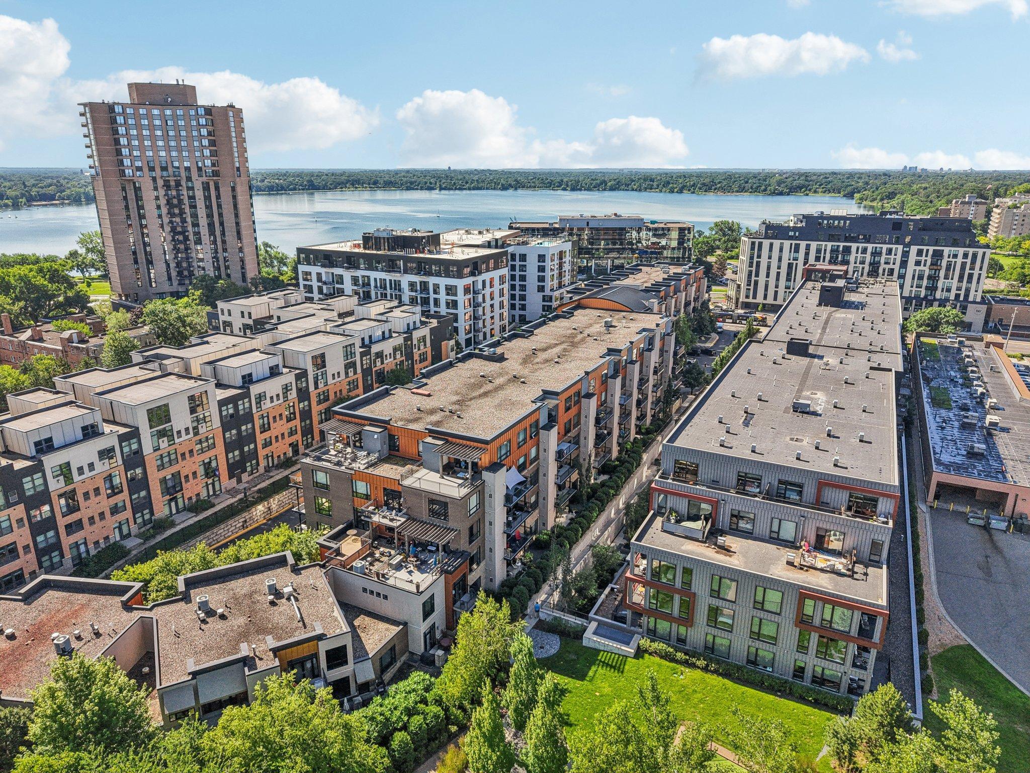 3116 W Lake Street Unit: 116