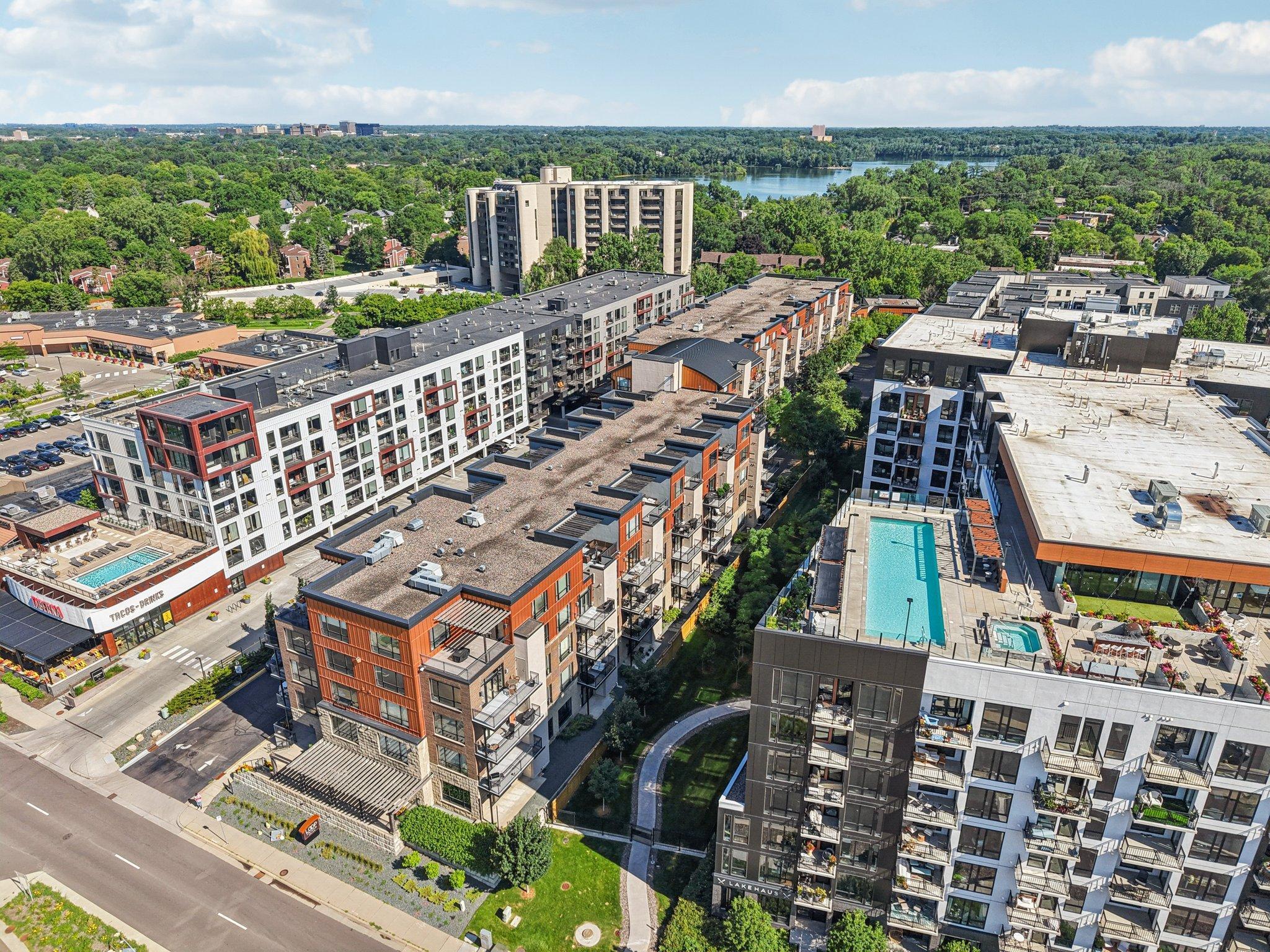 3116 W Lake Street Unit: 116