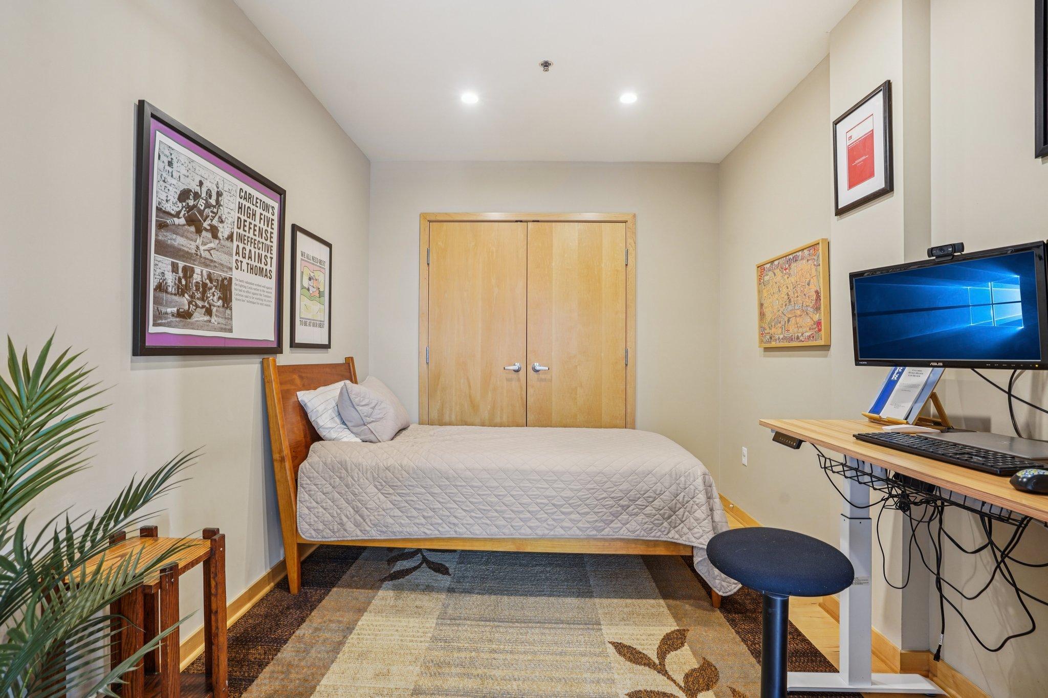 3116 W Lake Street Unit: 116