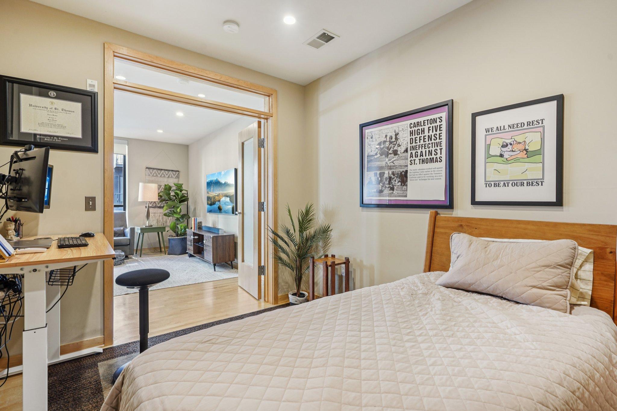 3116 W Lake Street Unit: 116