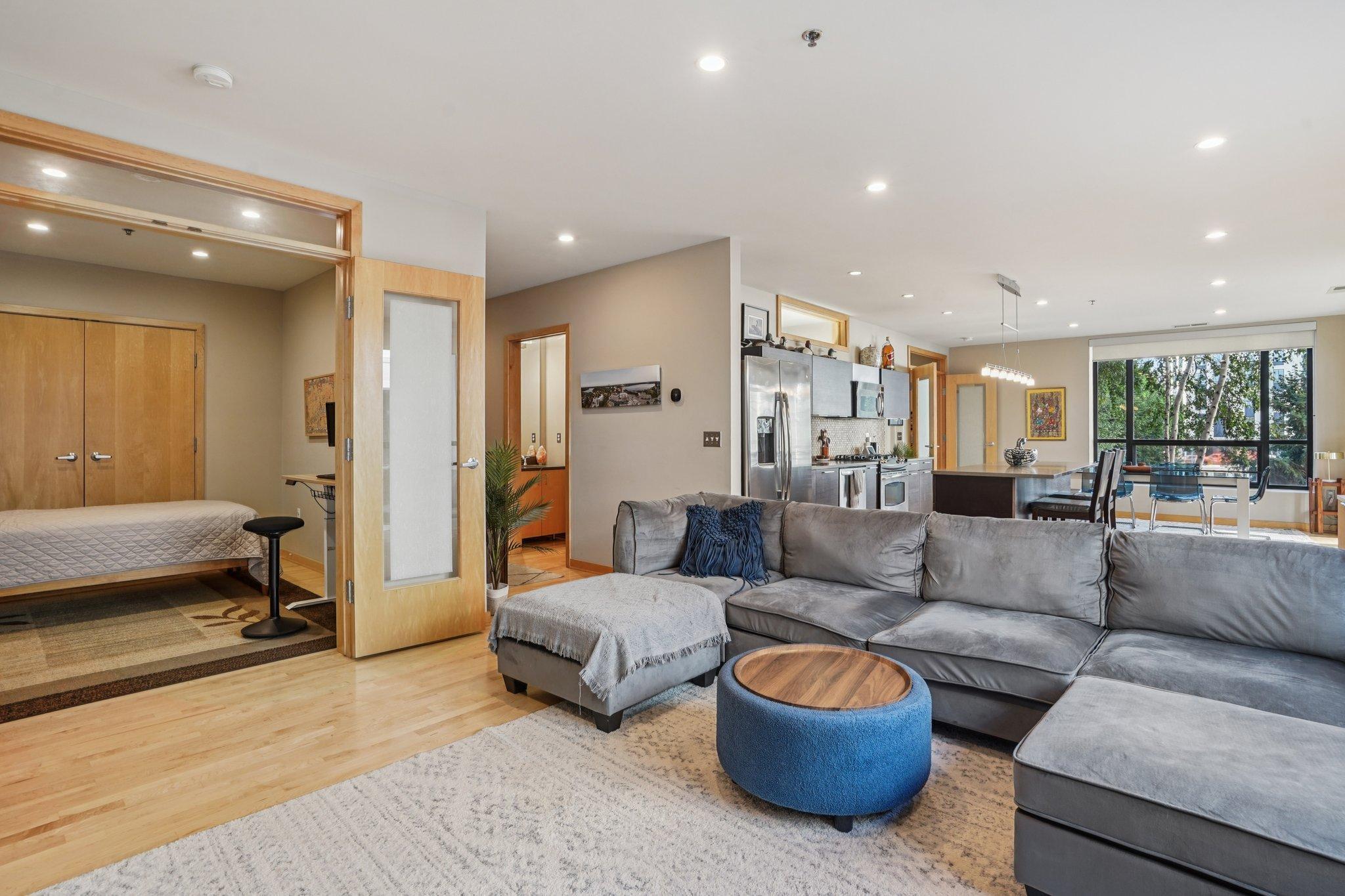 3116 W Lake Street Unit: 116