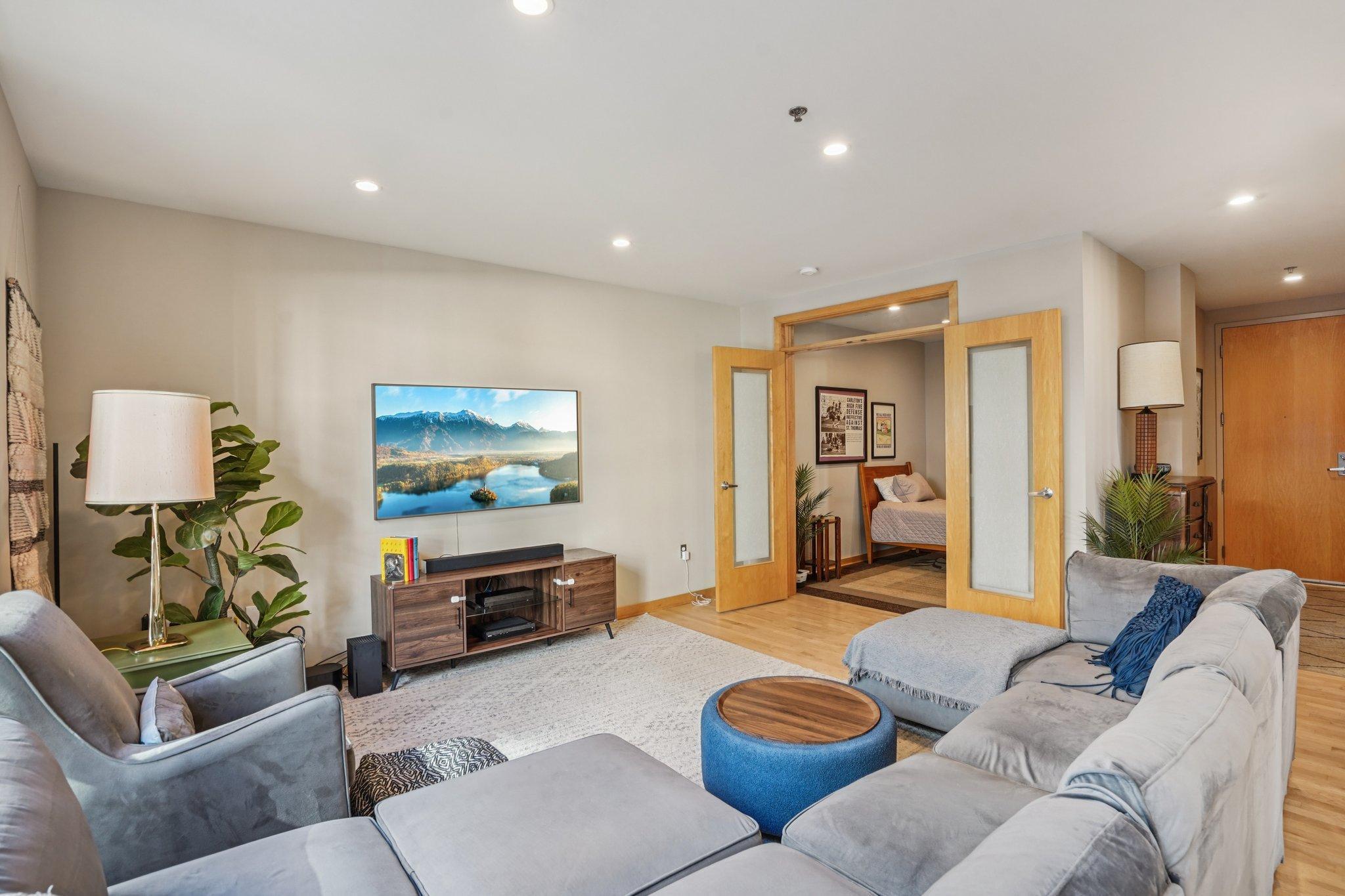 3116 W Lake Street Unit: 116