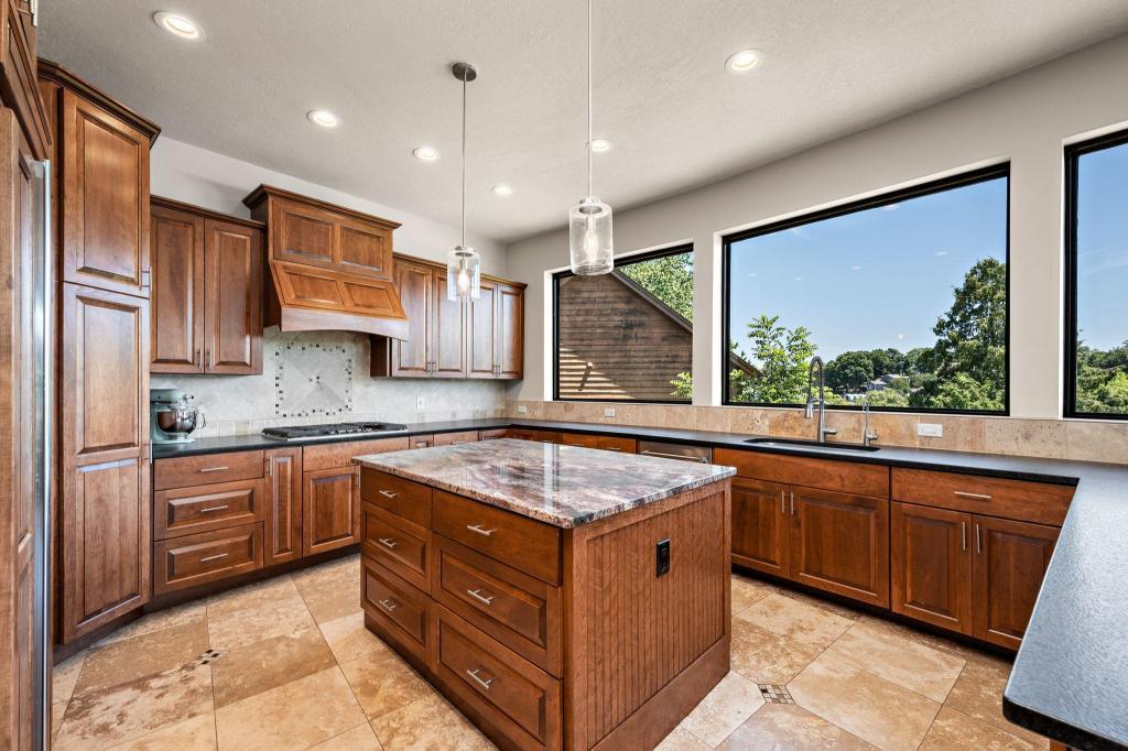 4637 Carlow Road