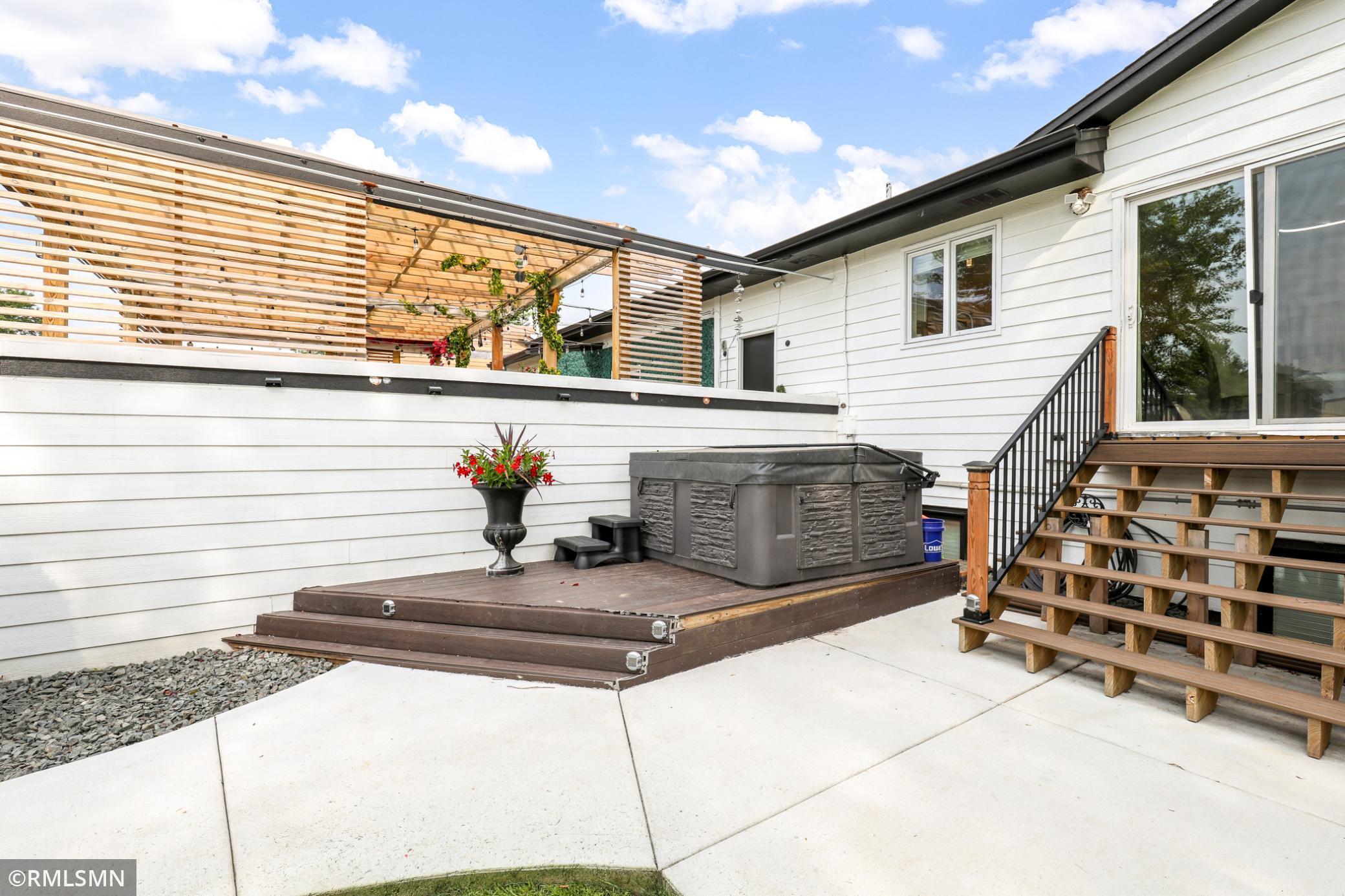 2556 Onyx Drive