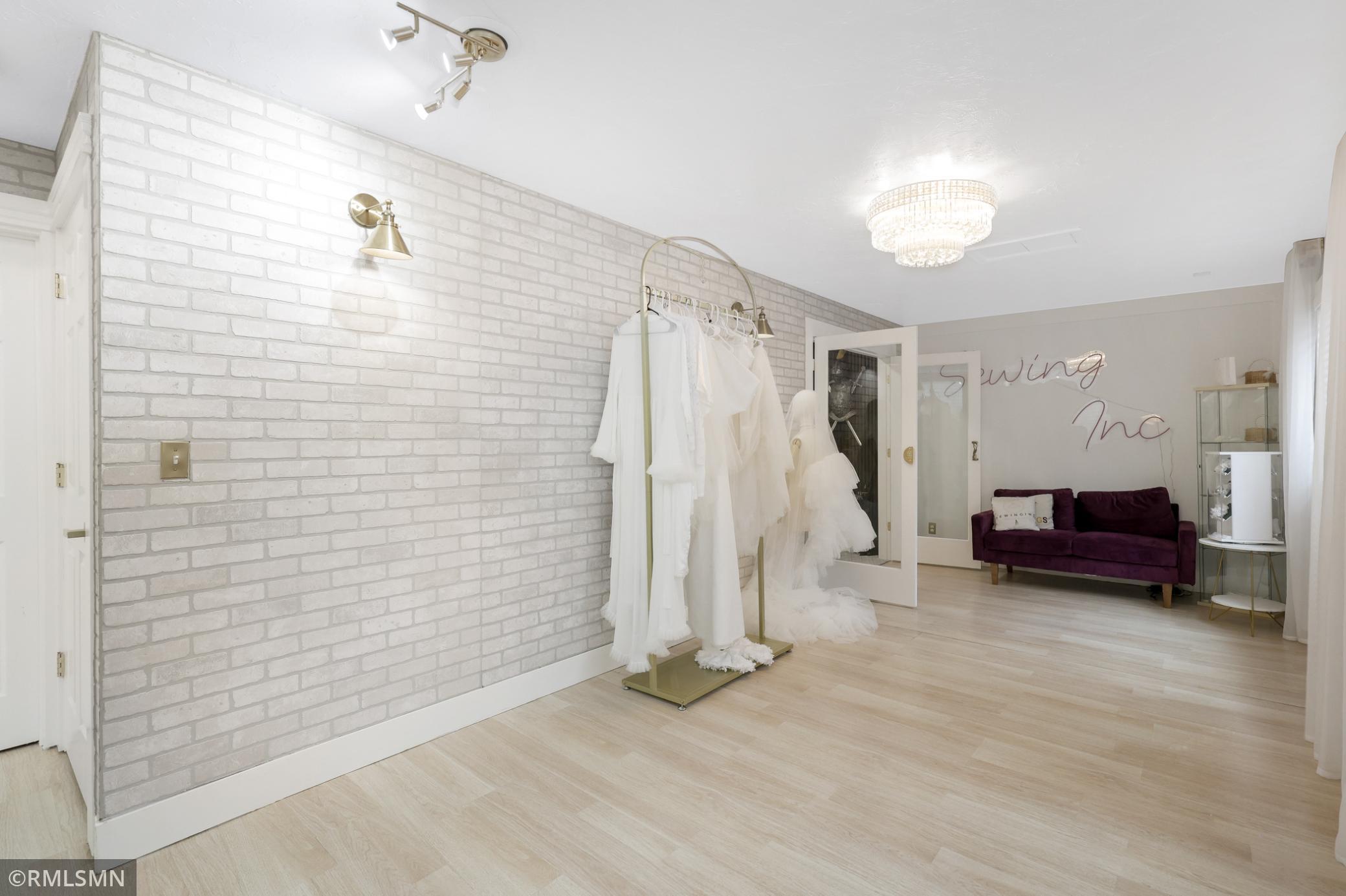 2556 Onyx Drive