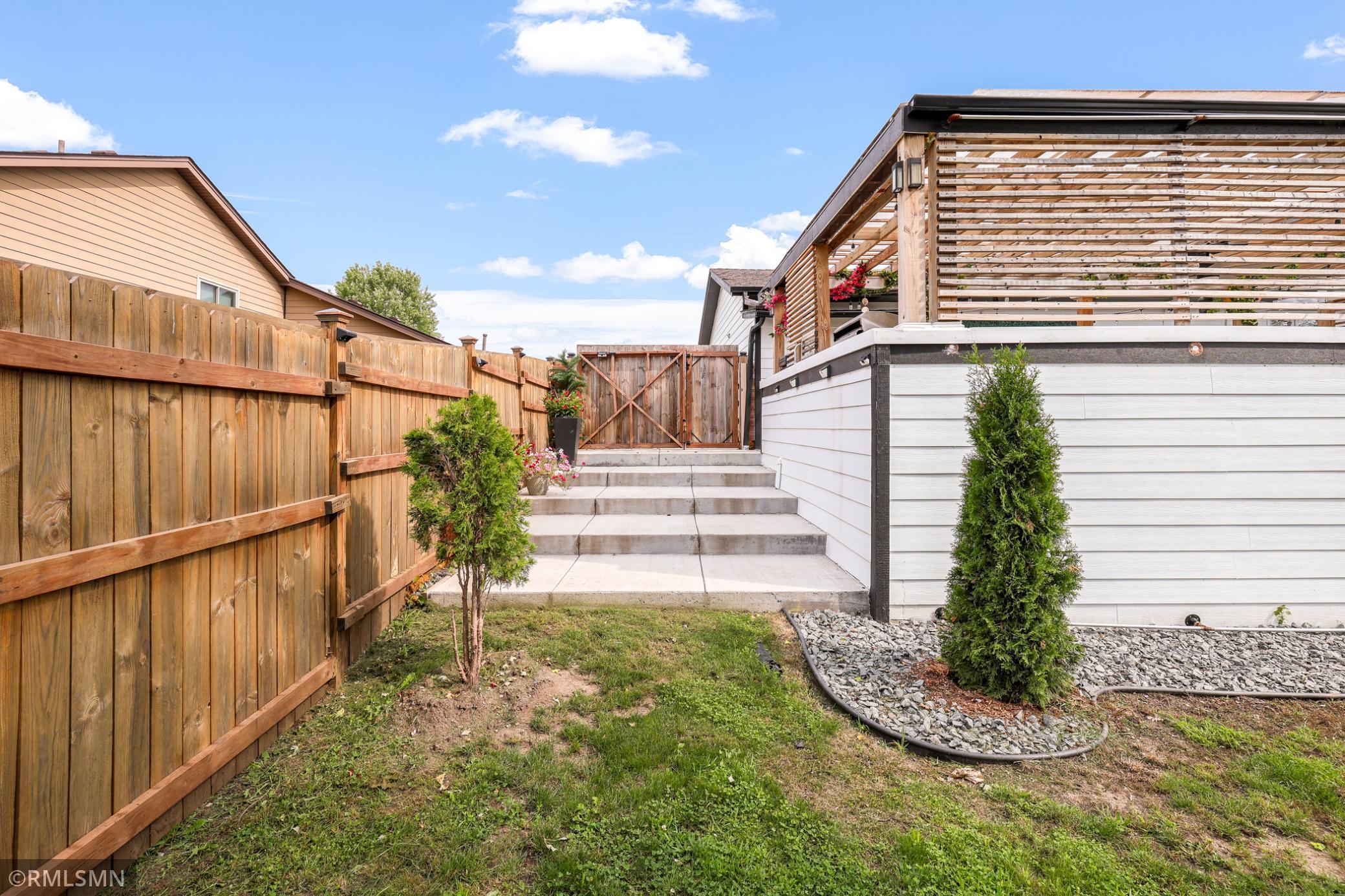 2556 Onyx Drive