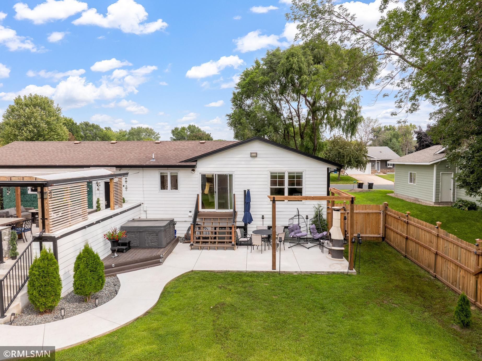 2556 Onyx Drive