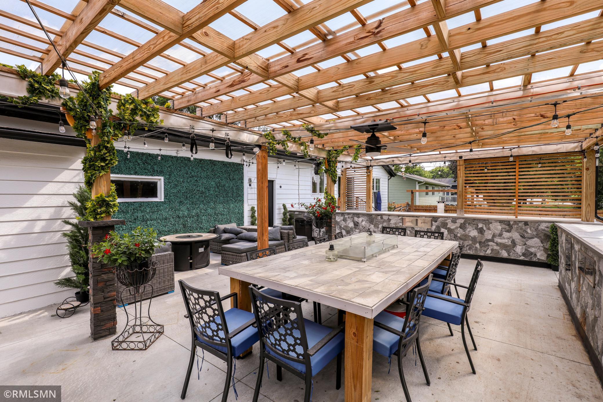 2556 Onyx Drive