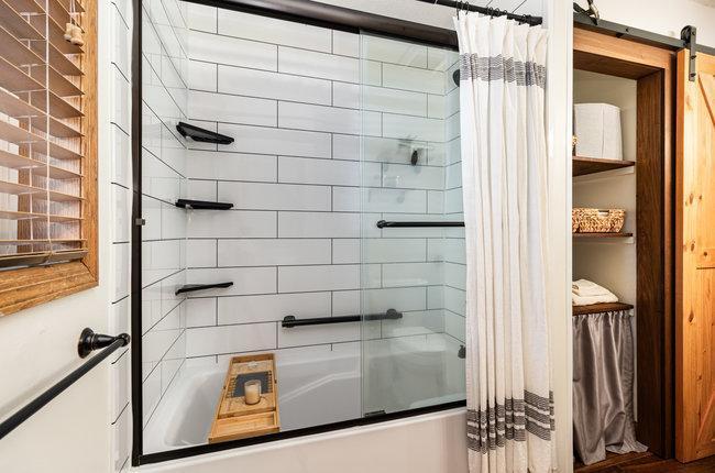 11210 190th Avenue NW