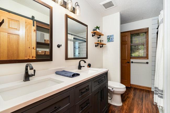 11210 190th Avenue NW