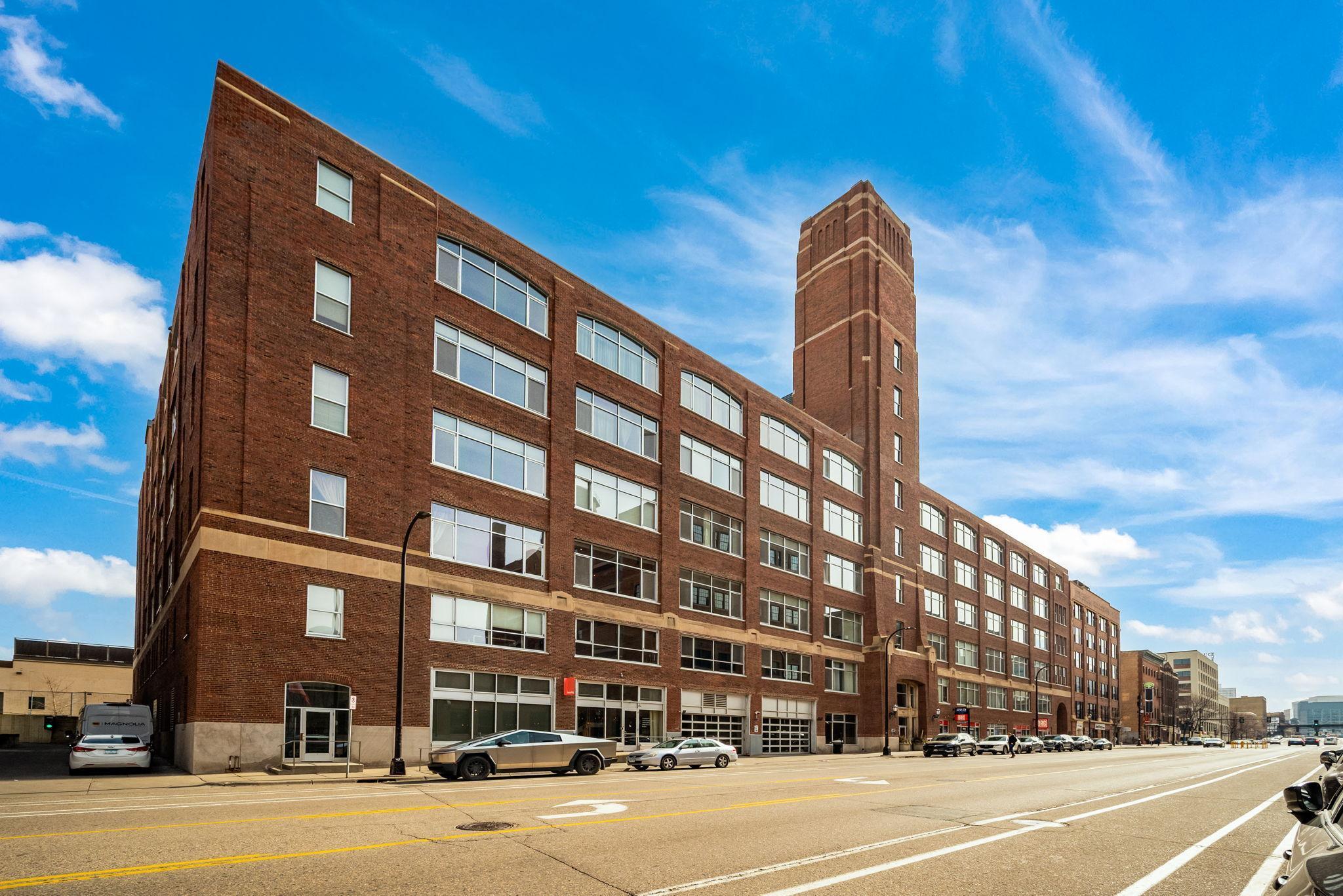 700 Washington Avenue N Unit: 523