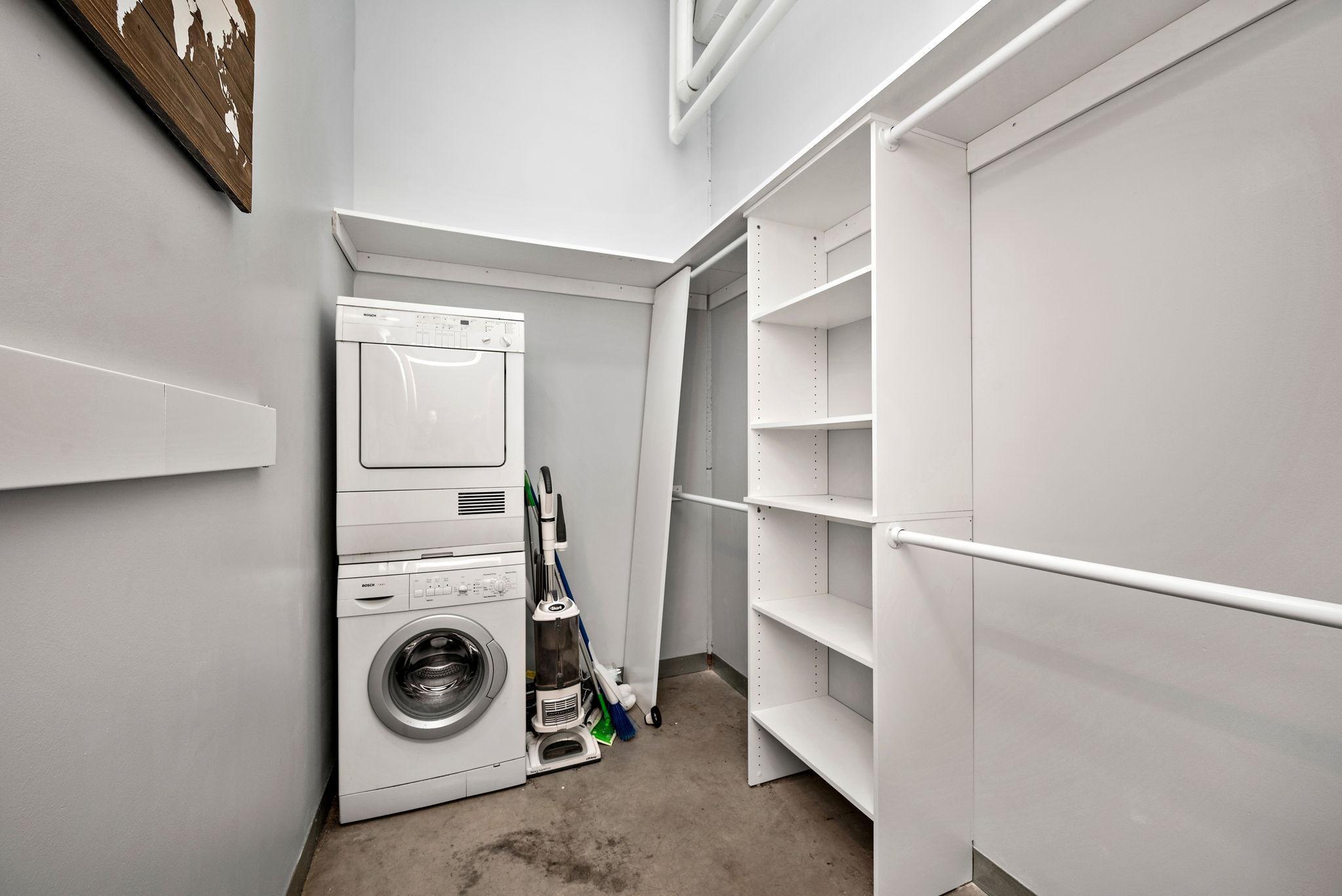 700 Washington Avenue N Unit: 523