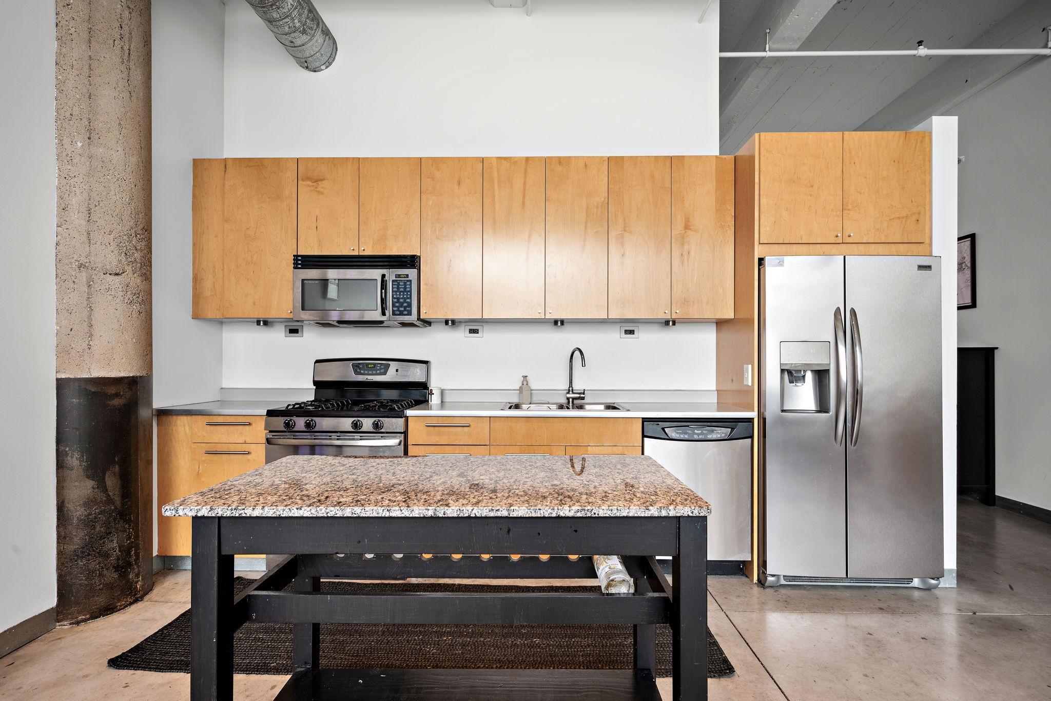 700 Washington Avenue N Unit: 523