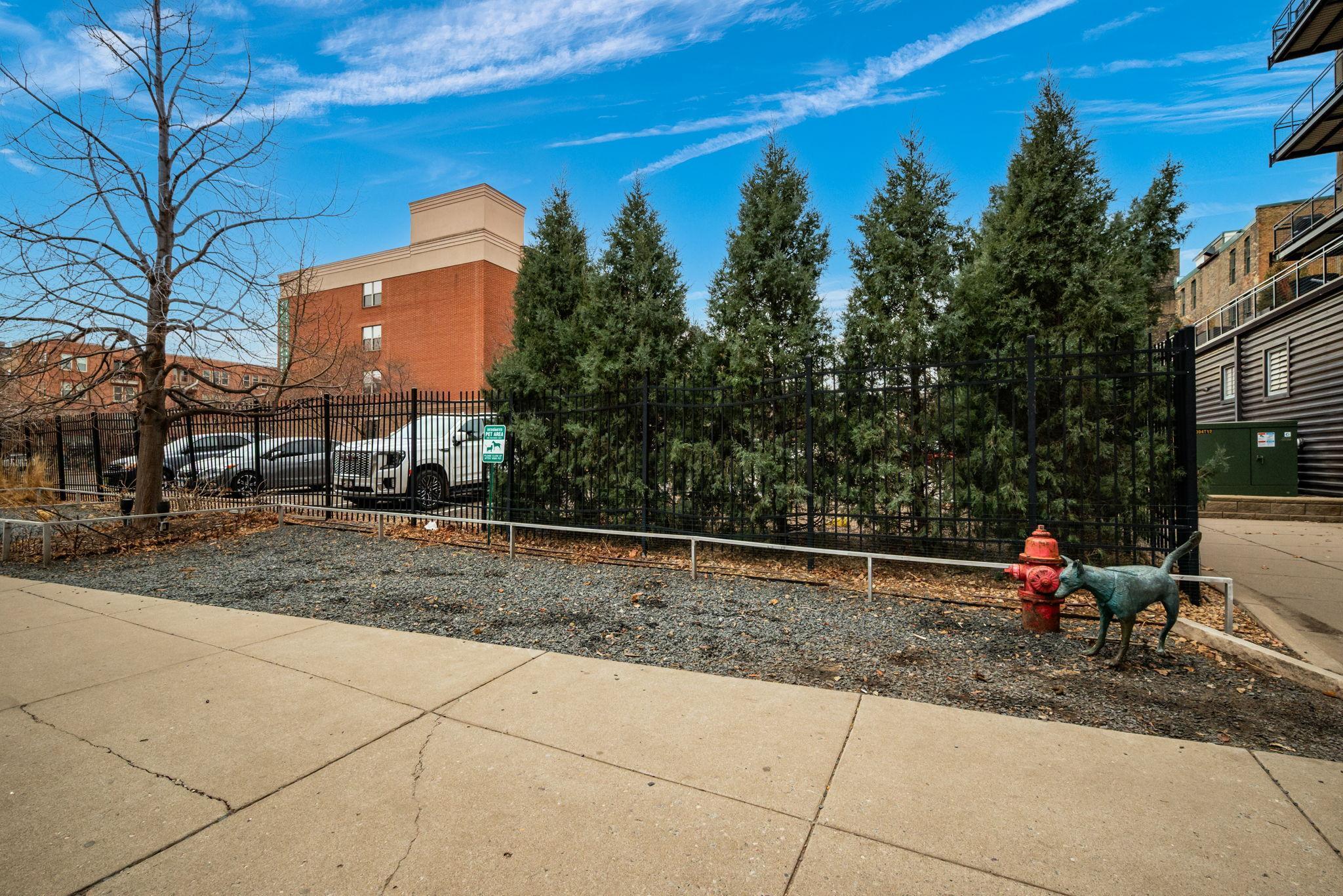 700 Washington Avenue N Unit: 523