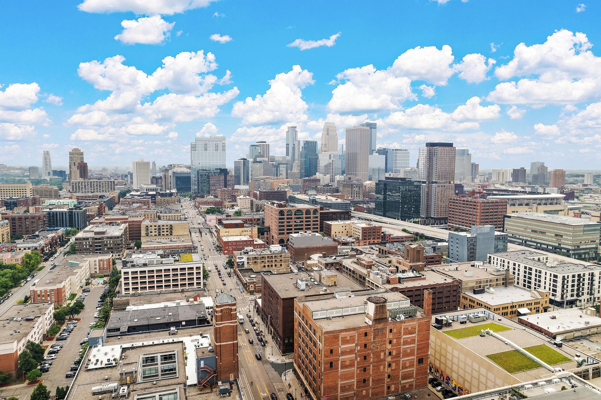 700 Washington Avenue N Unit: 523