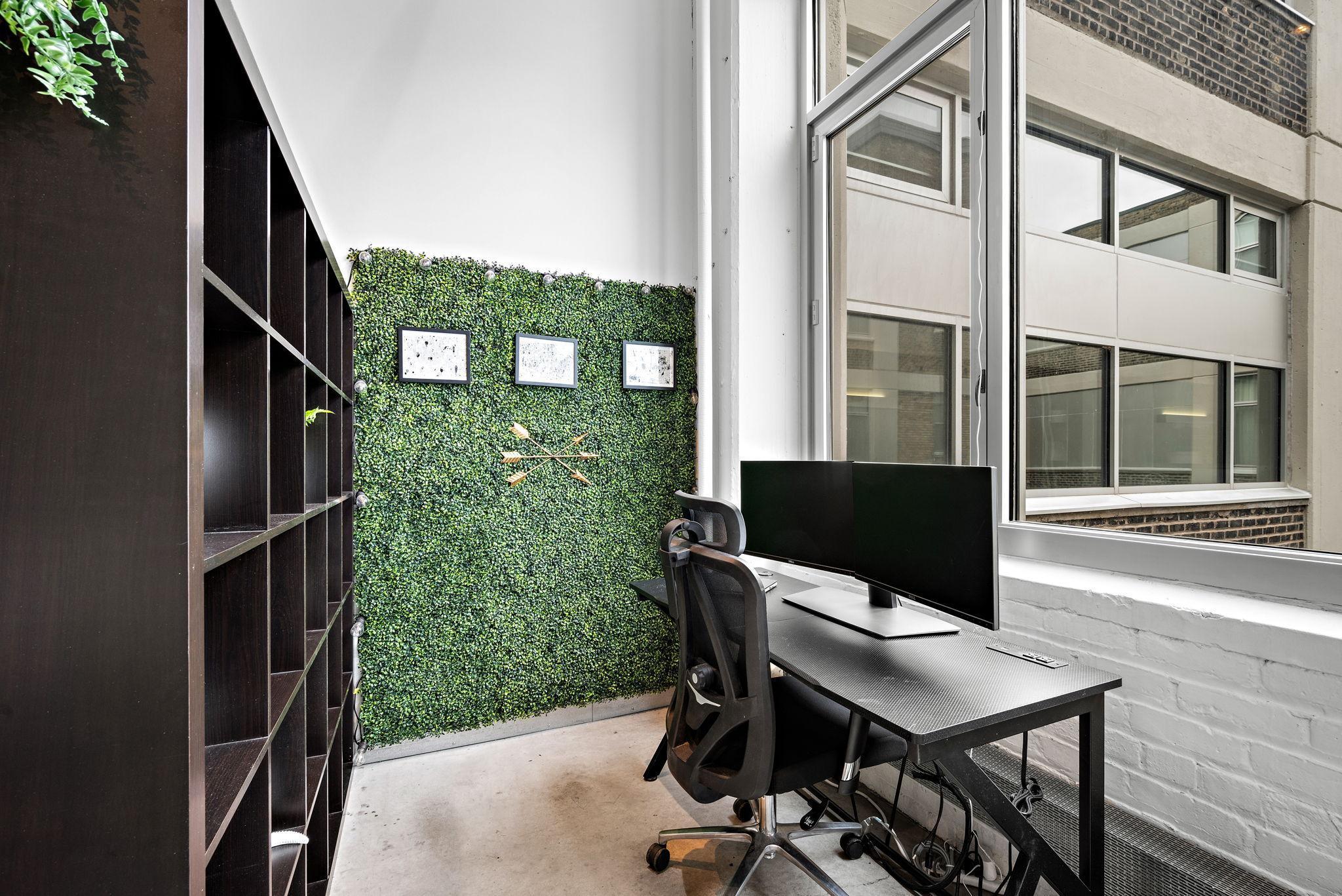 700 Washington Avenue N Unit: 523