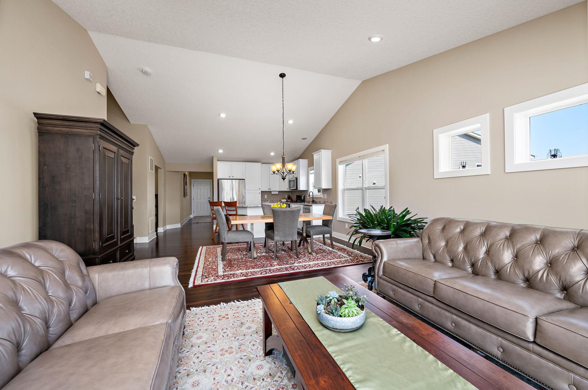 13331 White Pine Court N