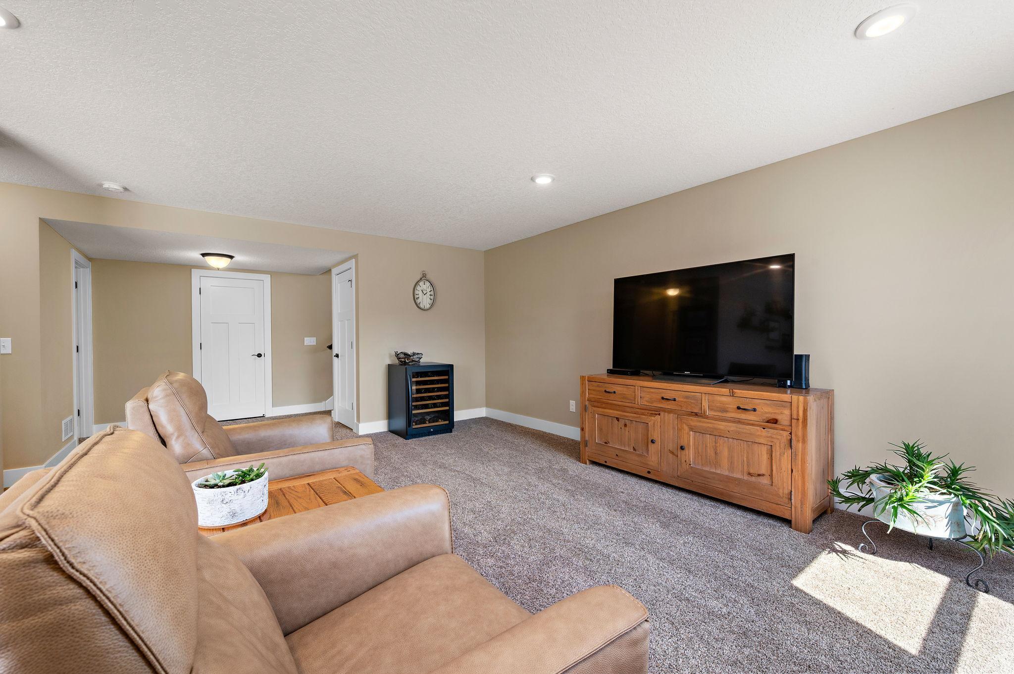 13331 White Pine Court N