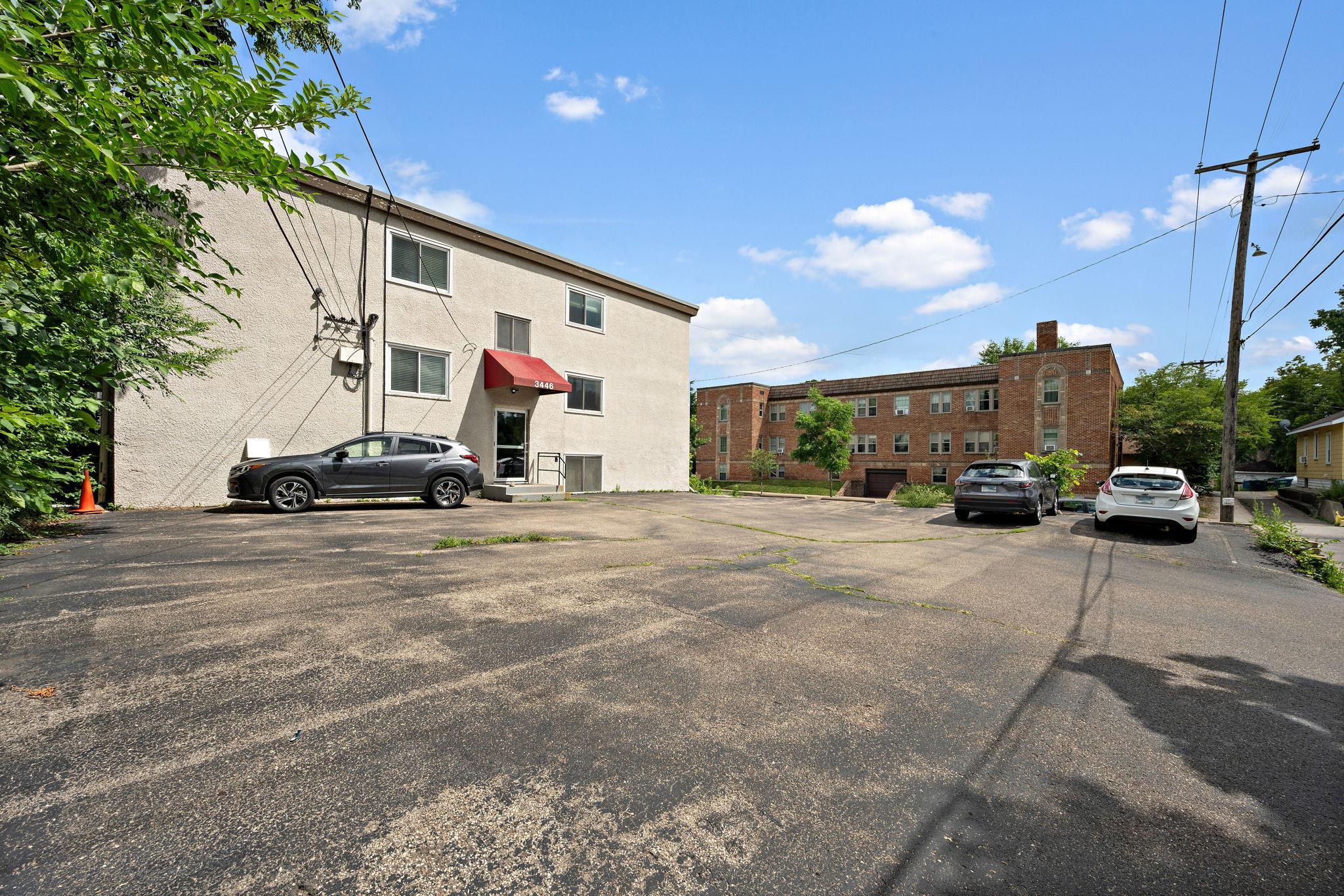 3446 Pleasant Avenue Unit: 2
