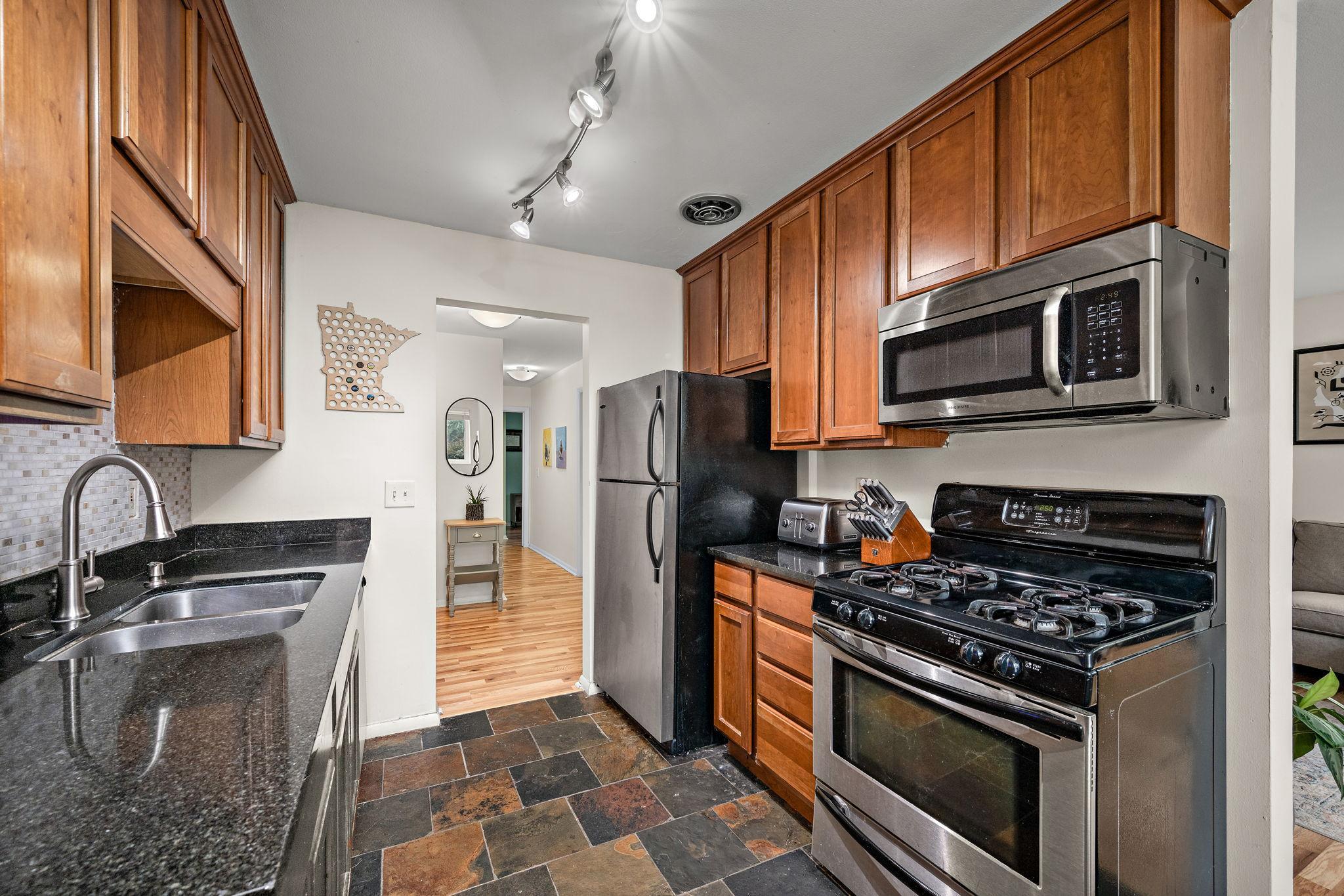 3446 Pleasant Avenue Unit: 2