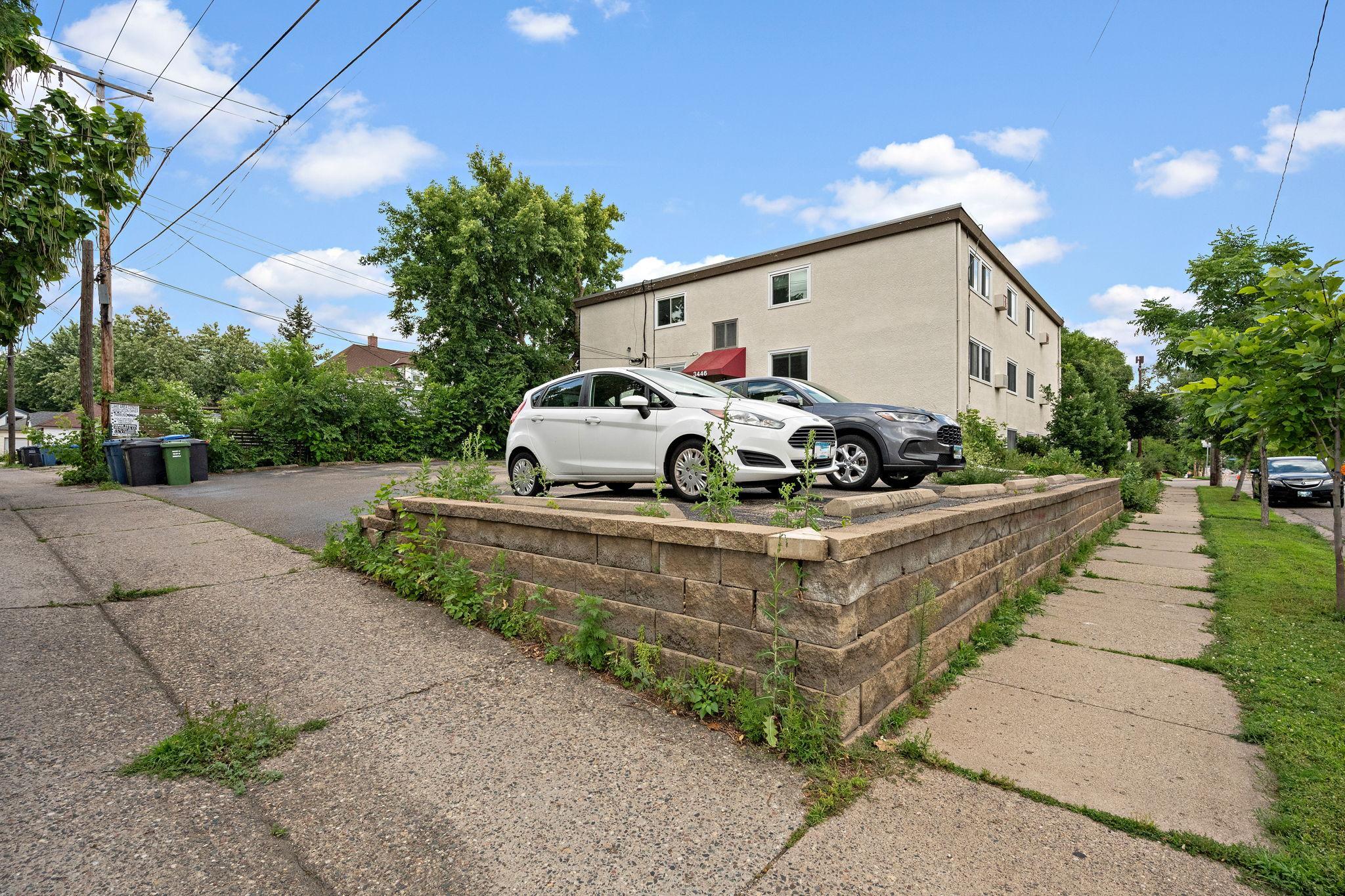 3446 Pleasant Avenue Unit: 2