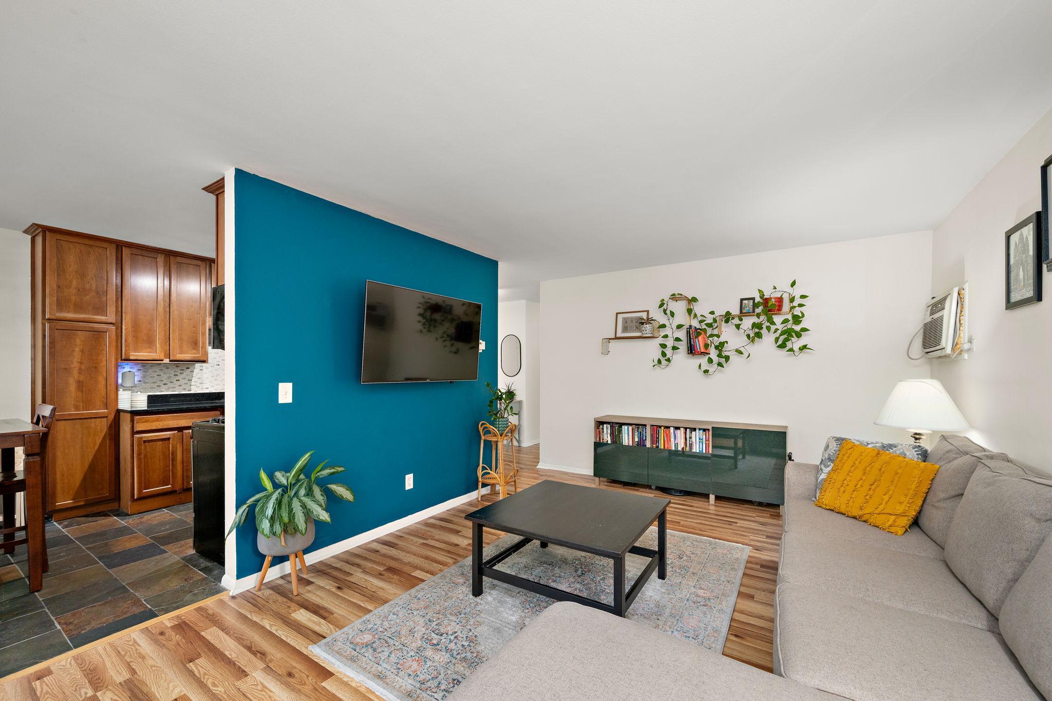 3446 Pleasant Avenue Unit: 2