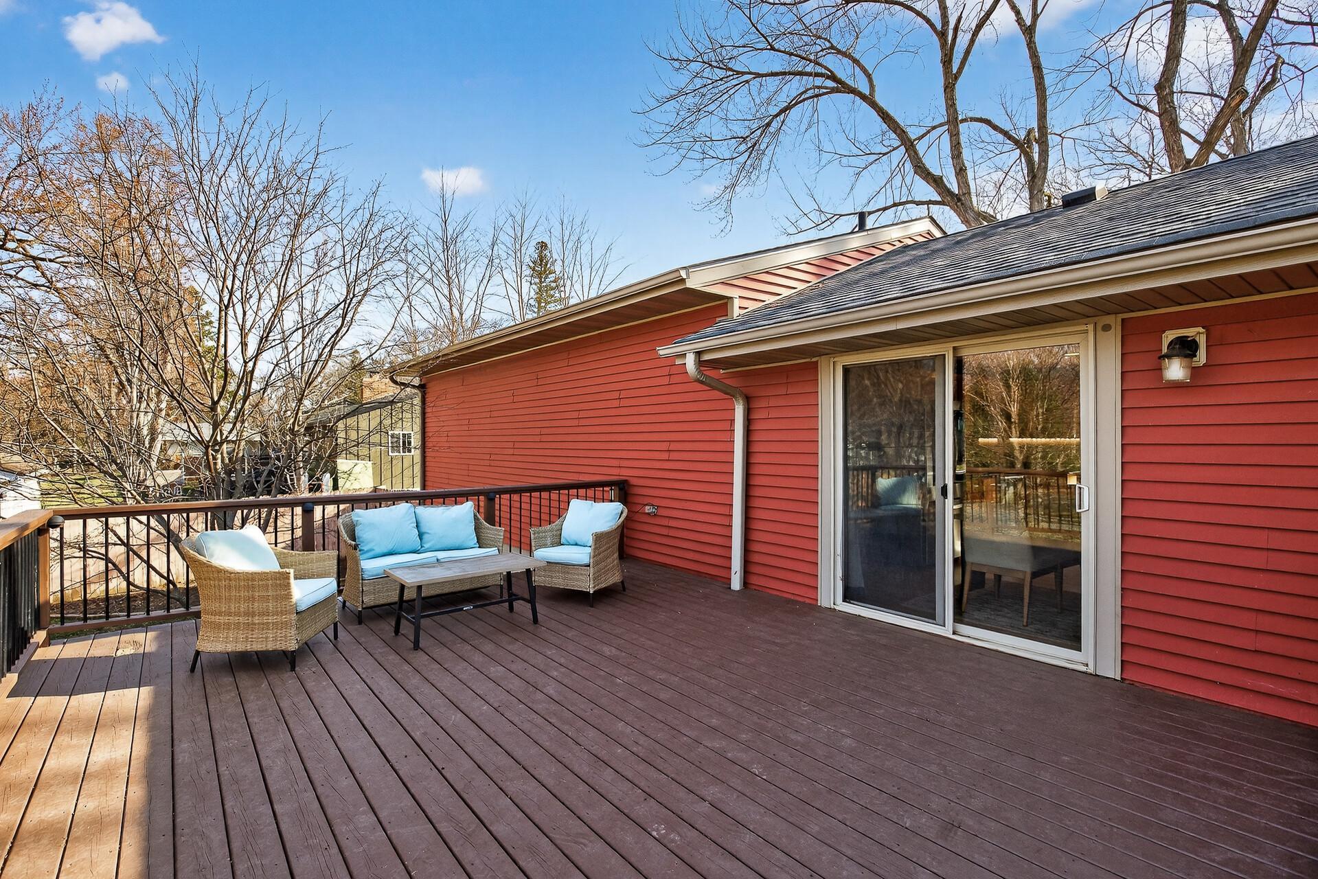900 Sunset Drive S