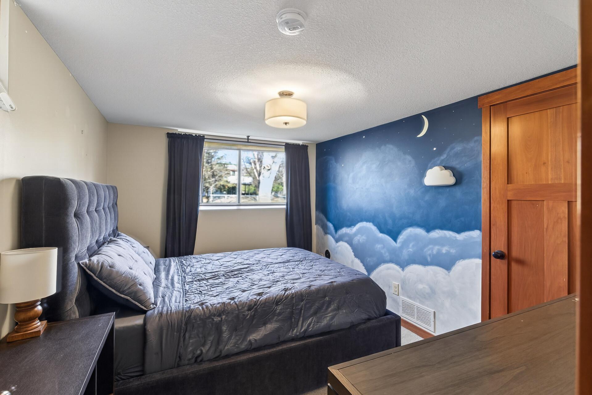 900 Sunset Drive S
