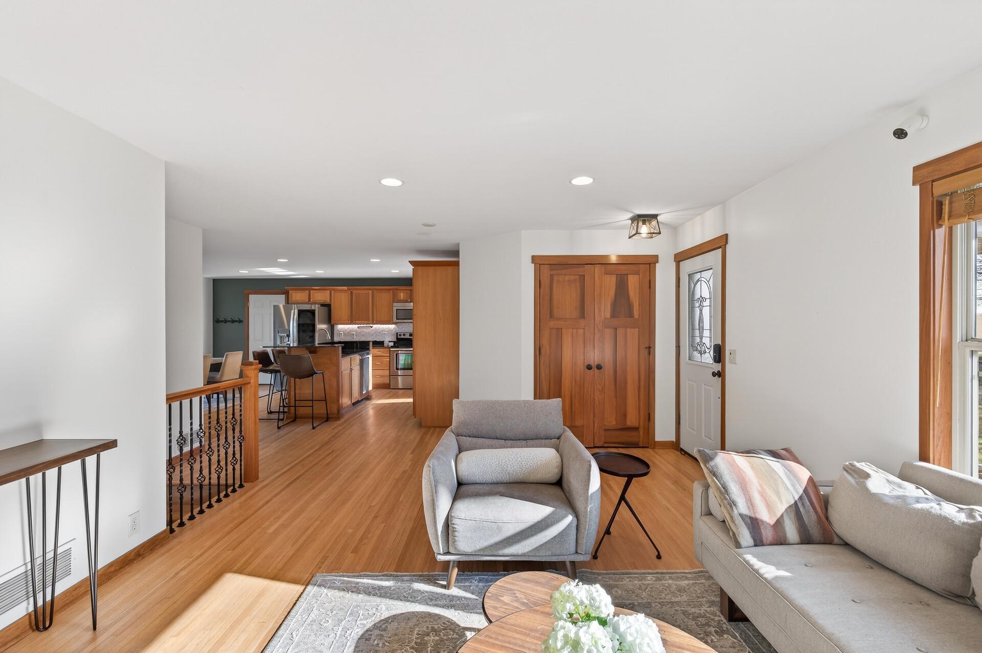 900 Sunset Drive S