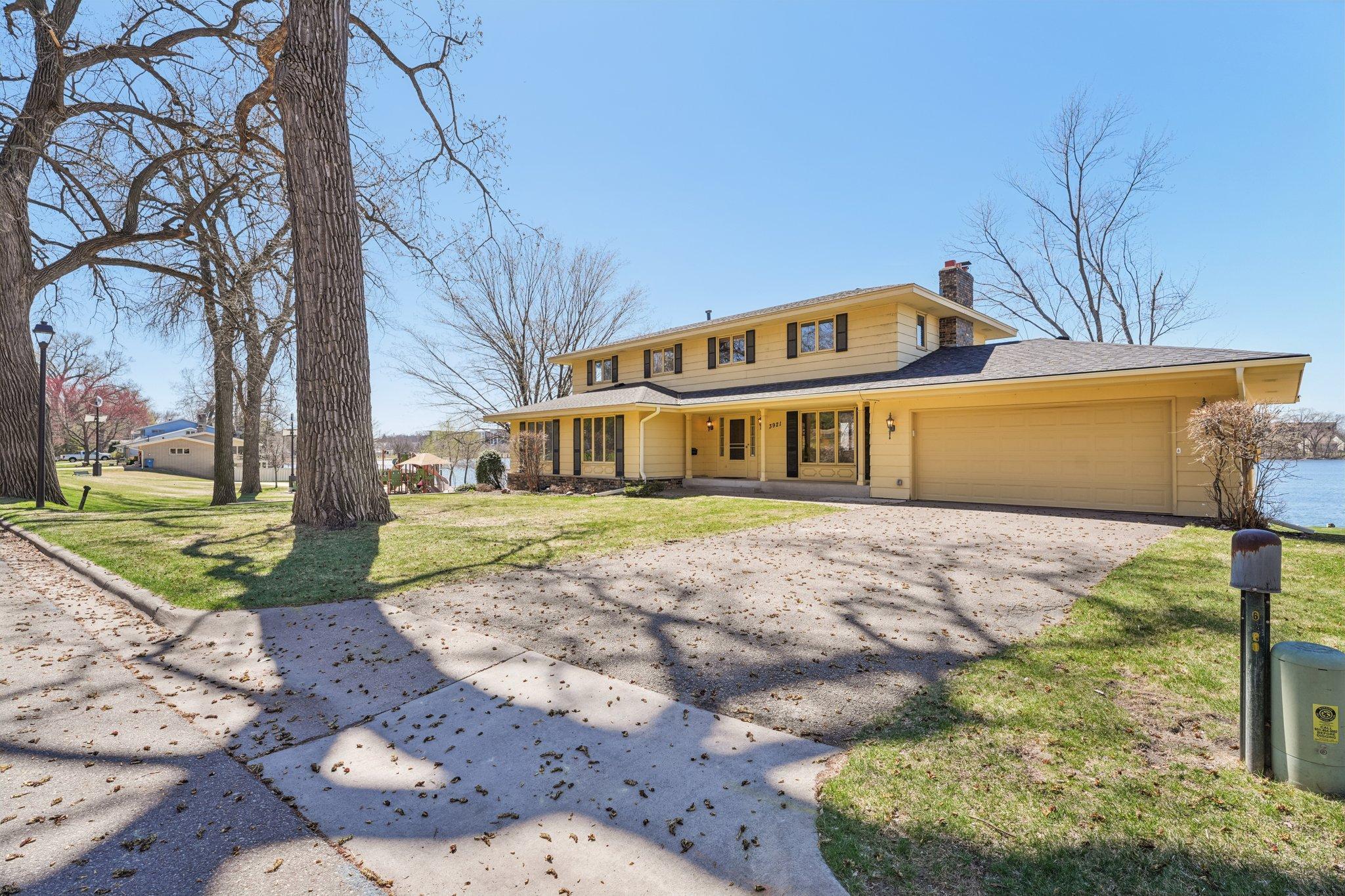 3921 Crystal Lake Boulevard