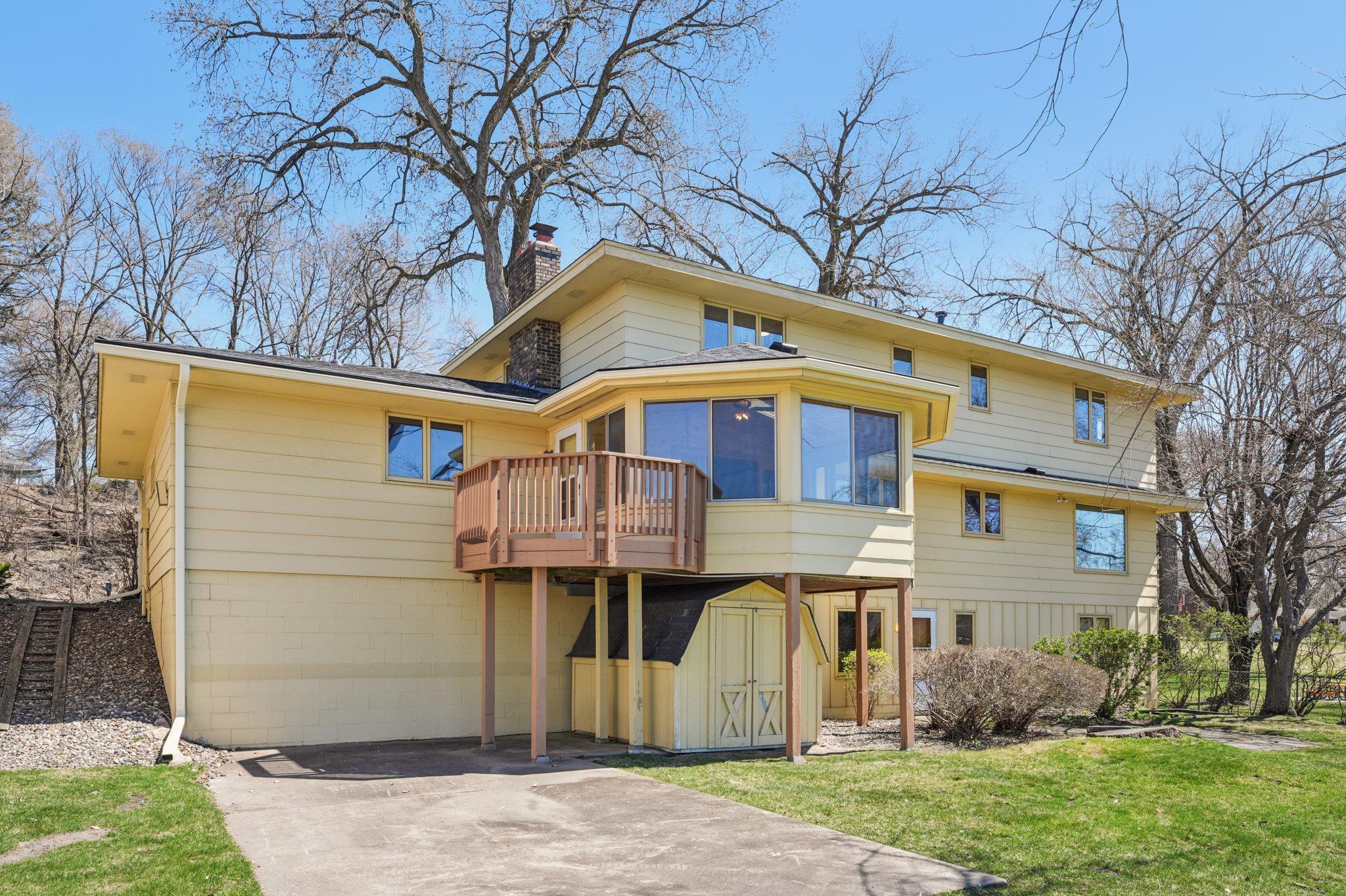 3921 Crystal Lake Boulevard