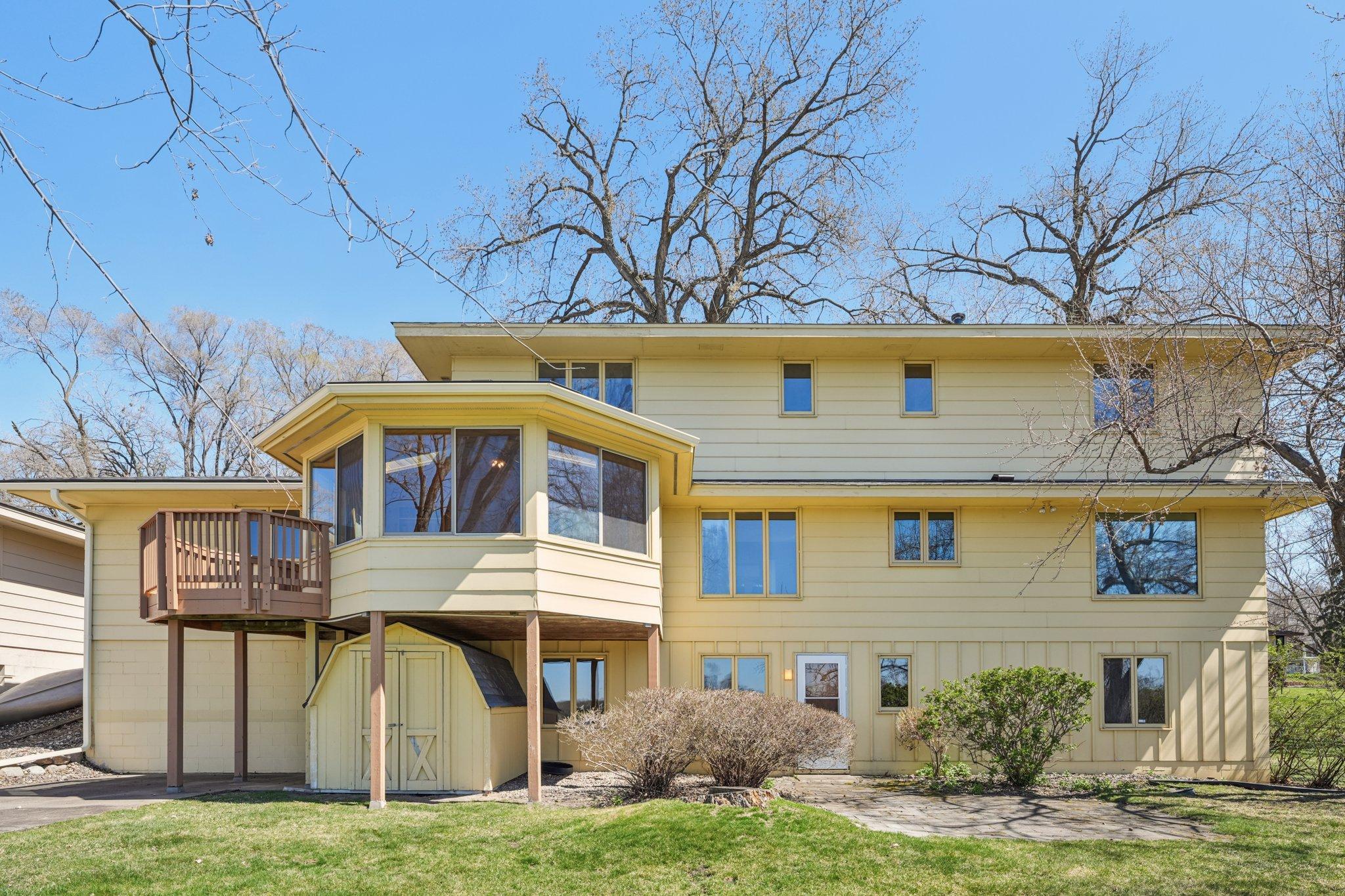 3921 Crystal Lake Boulevard