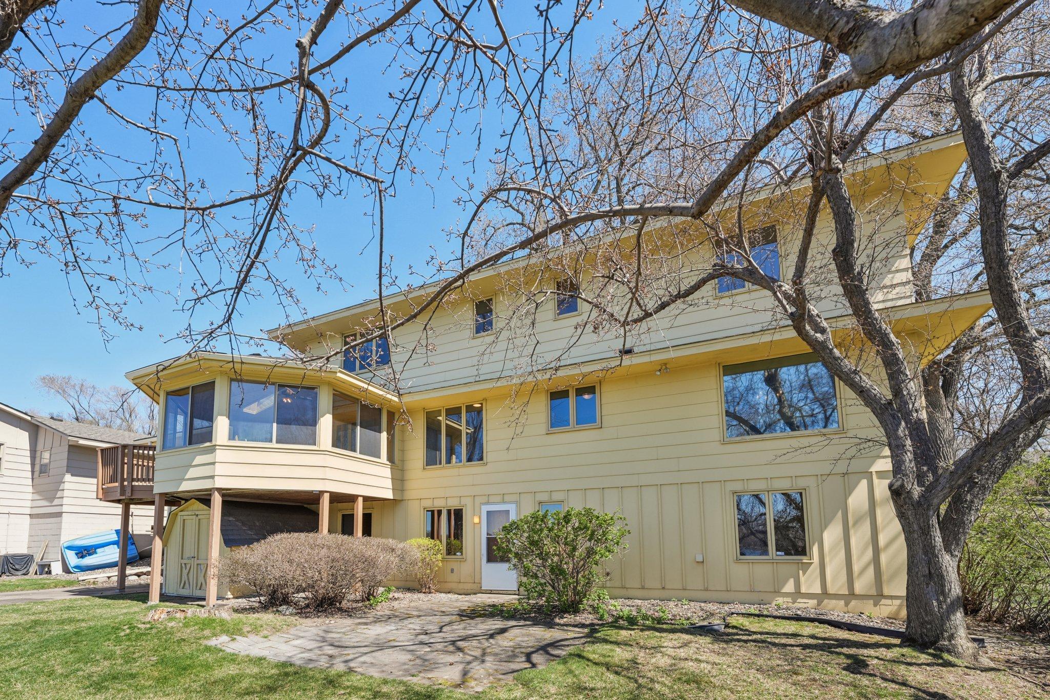 3921 Crystal Lake Boulevard