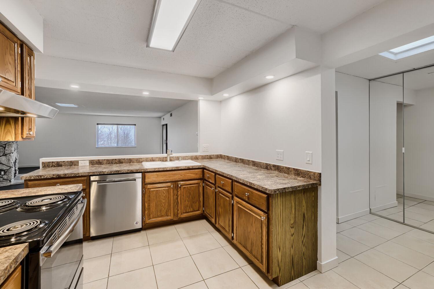 3320 Louisiana Avenue S Unit: 510