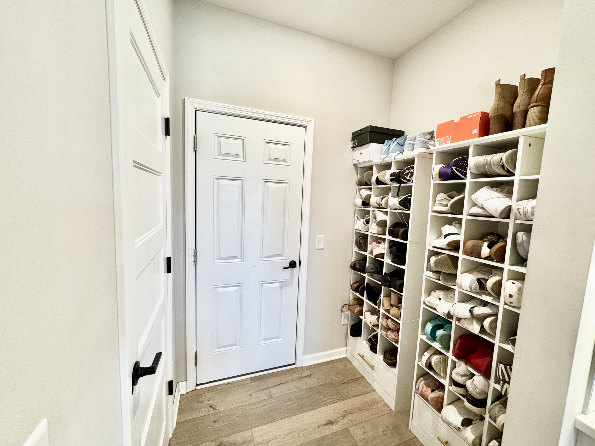 5382 94th Lane N