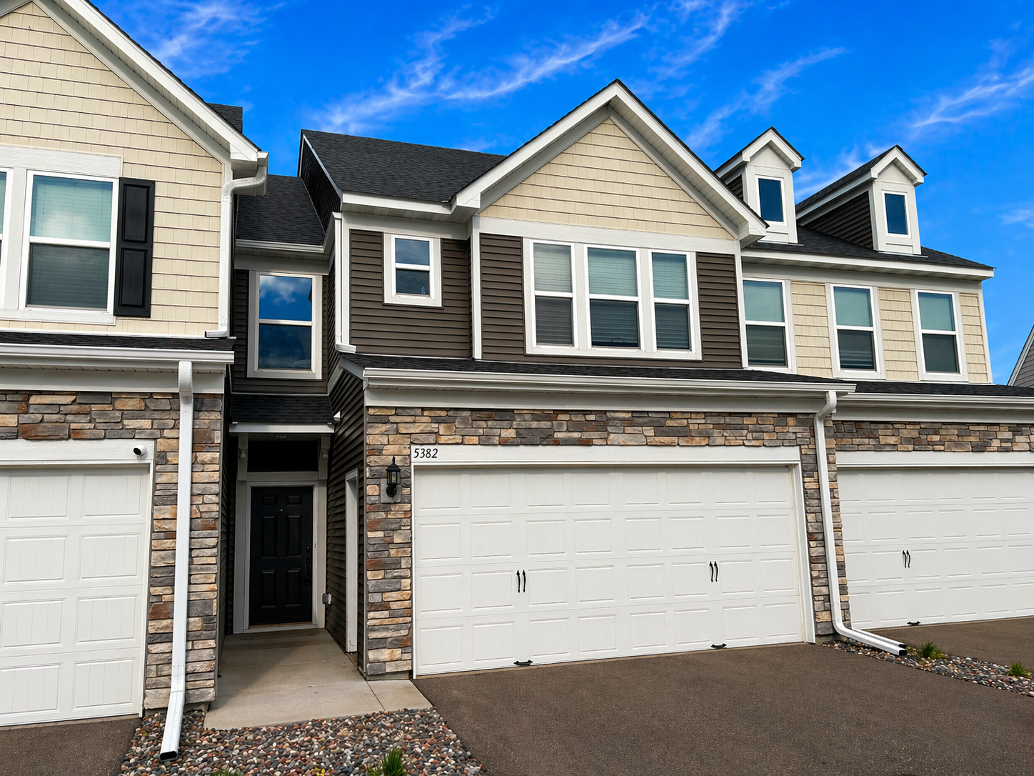5382 94th Lane N