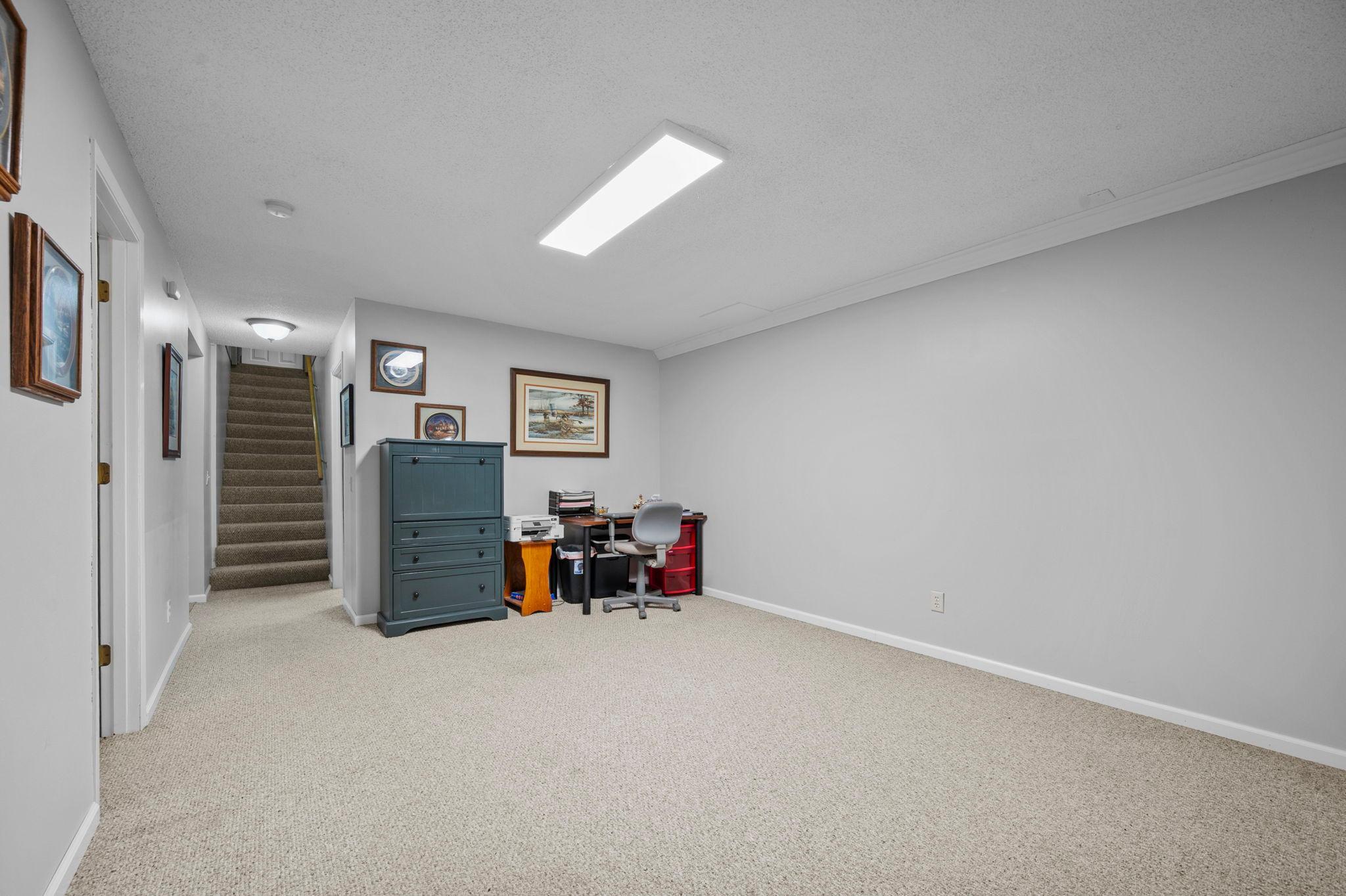 21650 Oakdale Drive