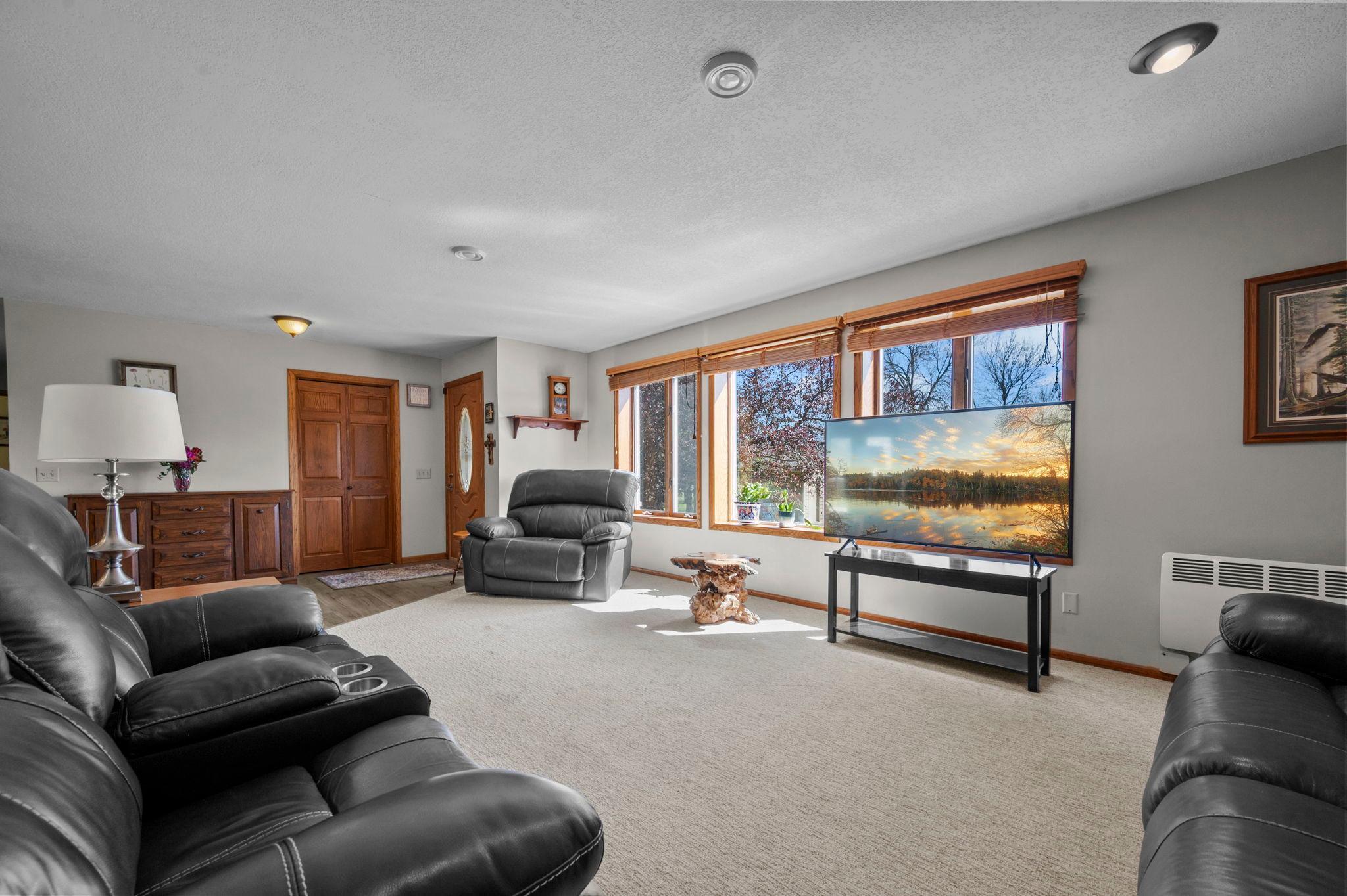 21650 Oakdale Drive