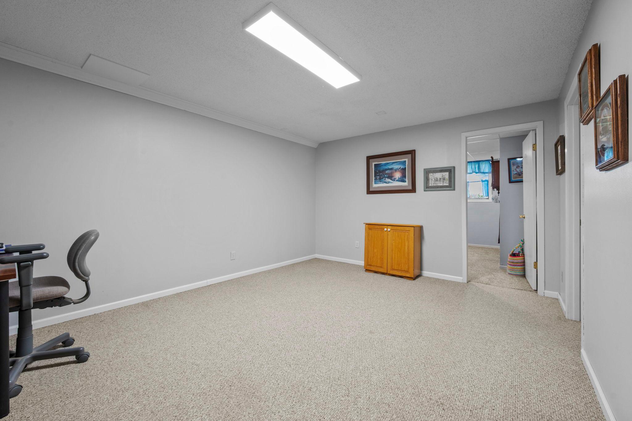 21650 Oakdale Drive