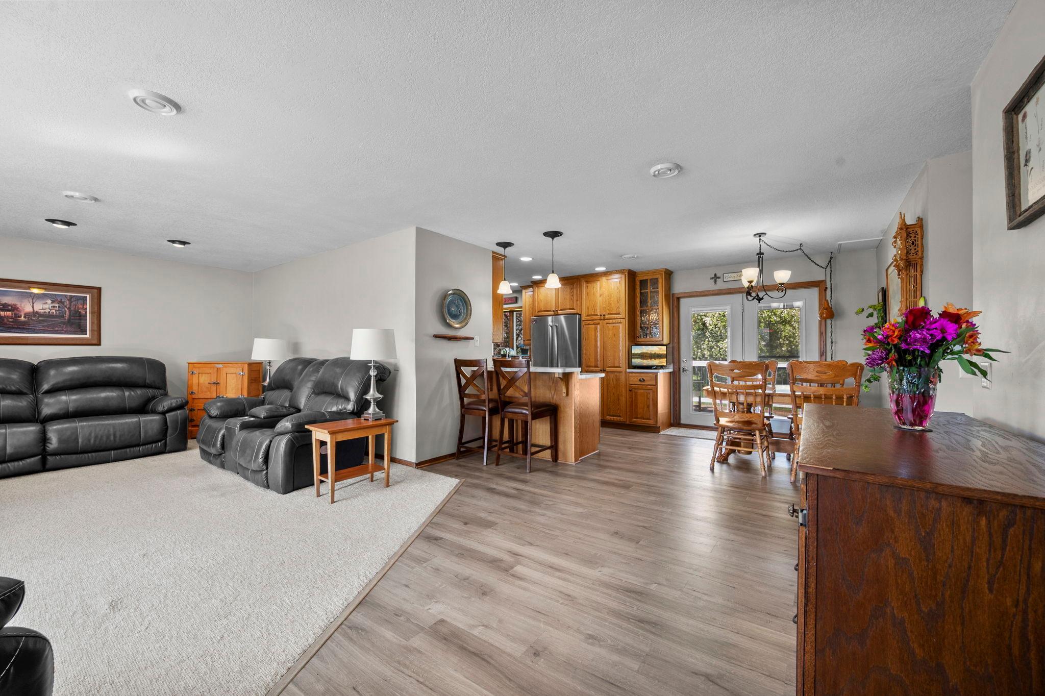 21650 Oakdale Drive