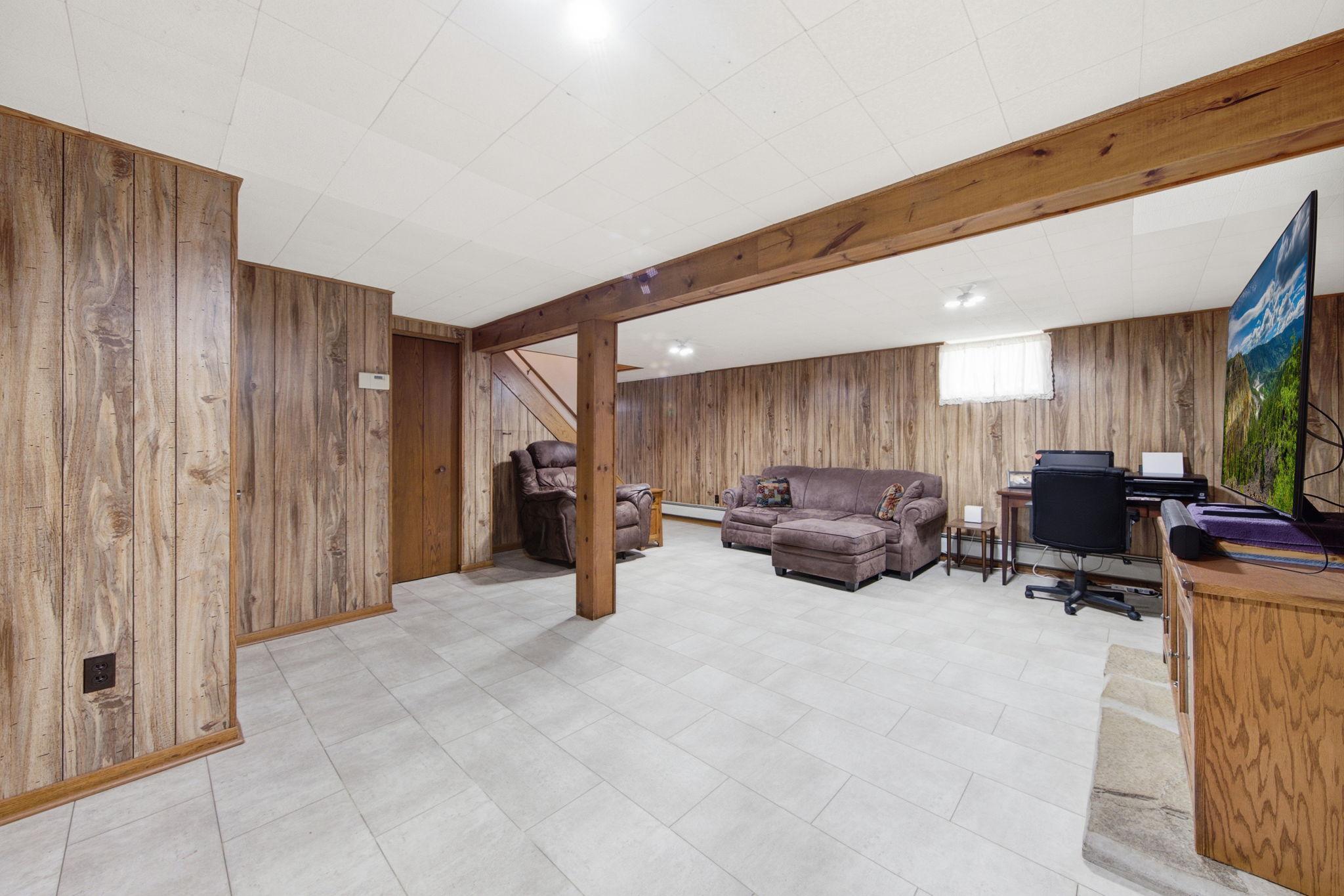 918 County Road 92 N
